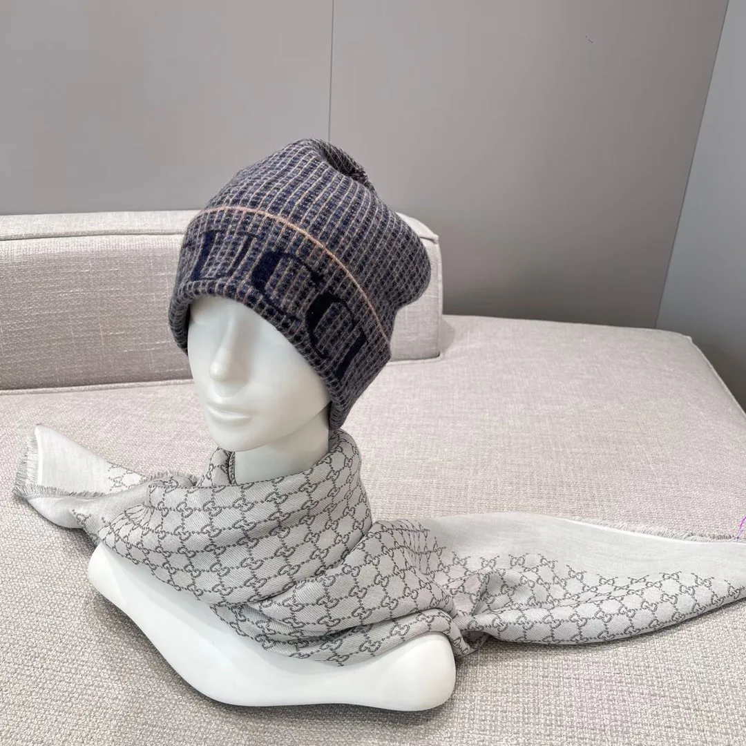 Шарфы Gucci 2642385