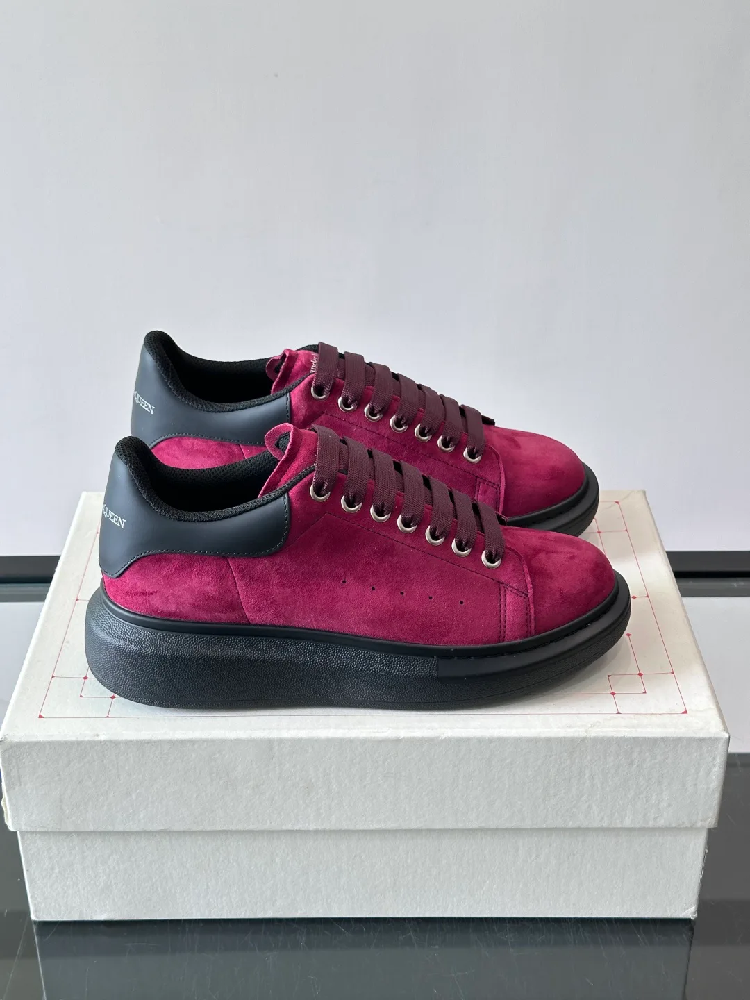 Кроссовки Женские Alexander Mcqueen 17447550