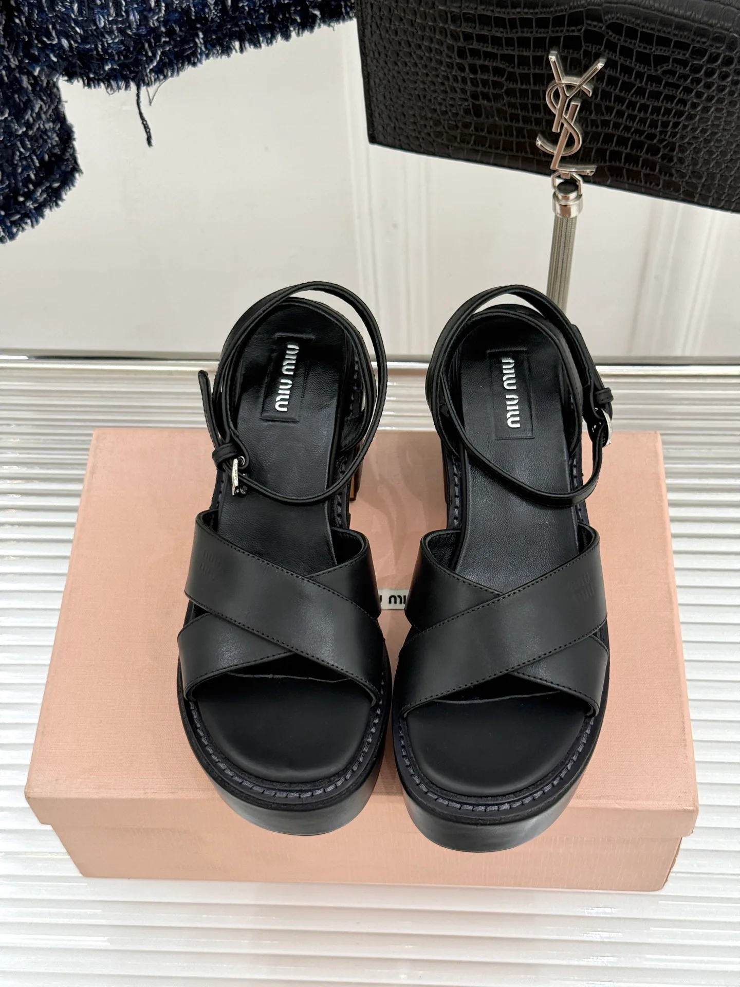 Босоножки Женские Miu Miu 11808997