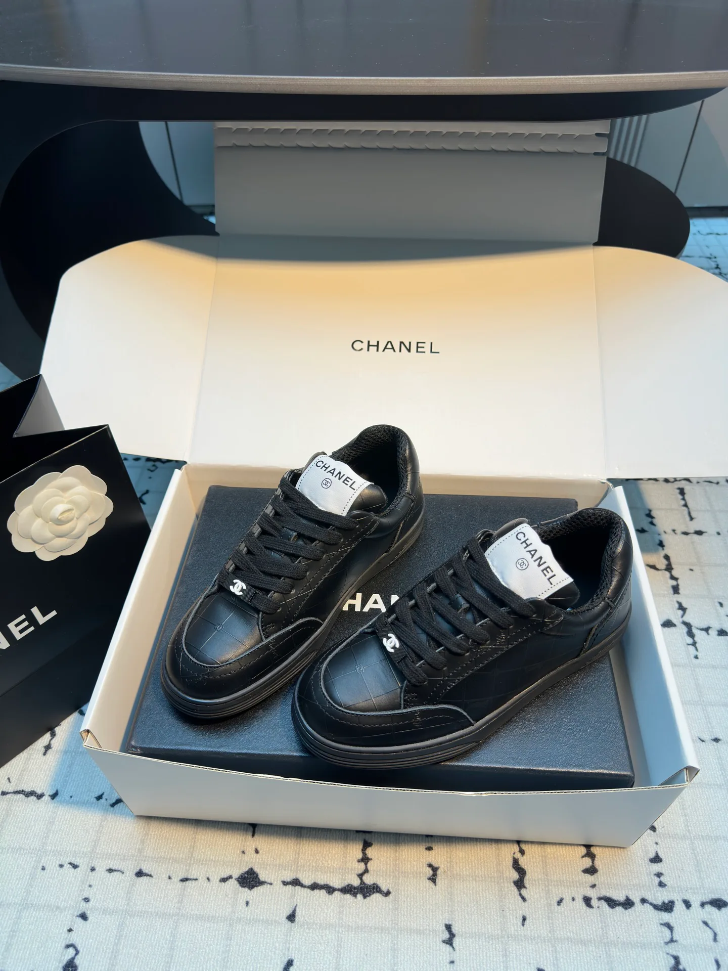 Кроссовки Женские Chanel 10468527