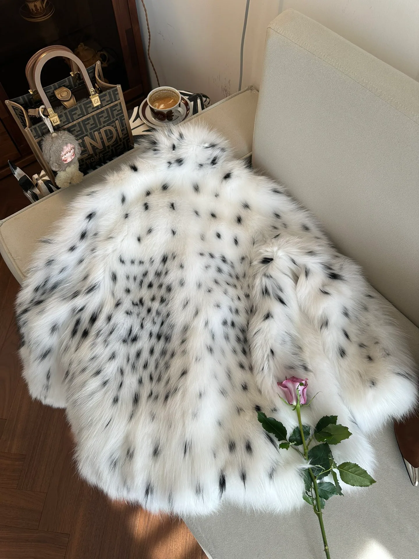 Шубы Женские Fendi 660918