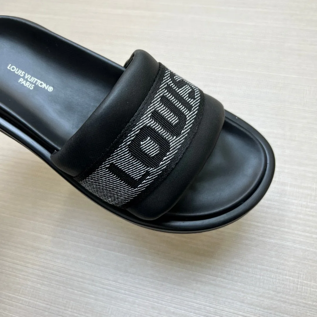 Шлепанцы Женские Louis Vuitton 9801520