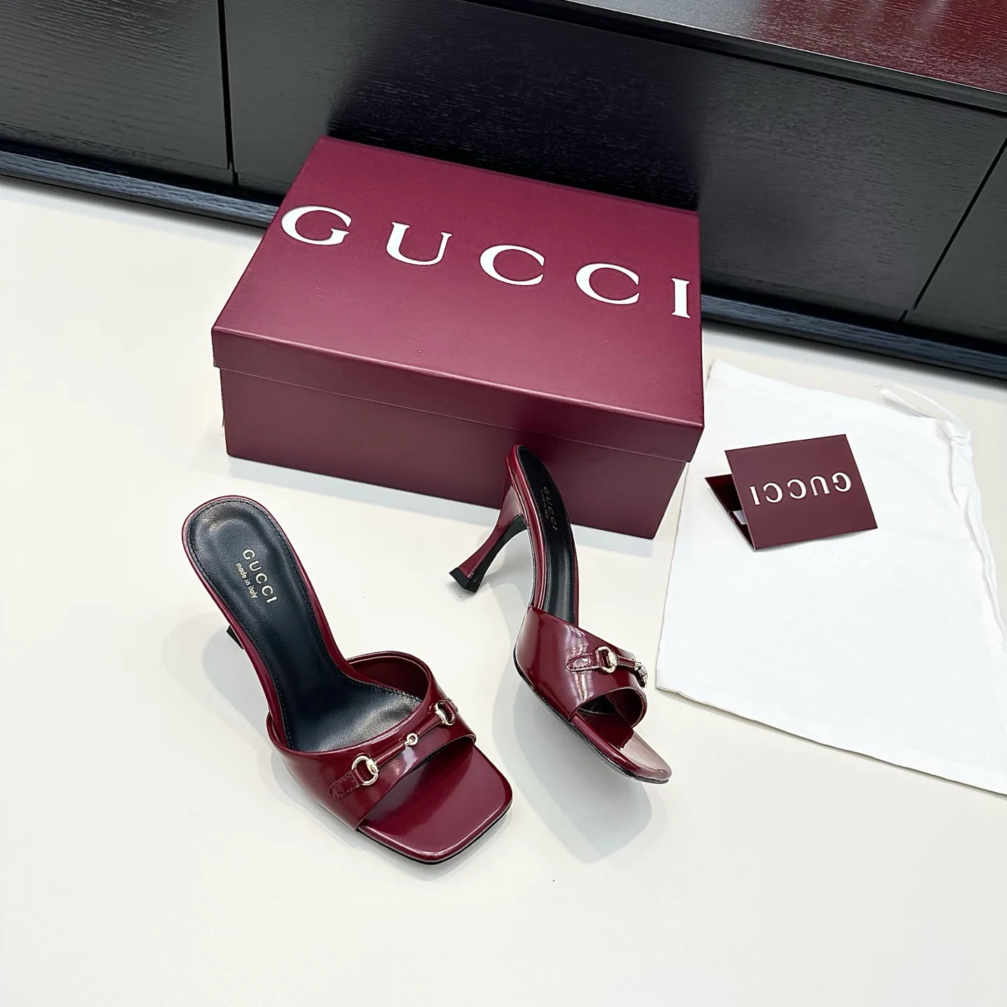 Босоножки Женские Gucci 17614700