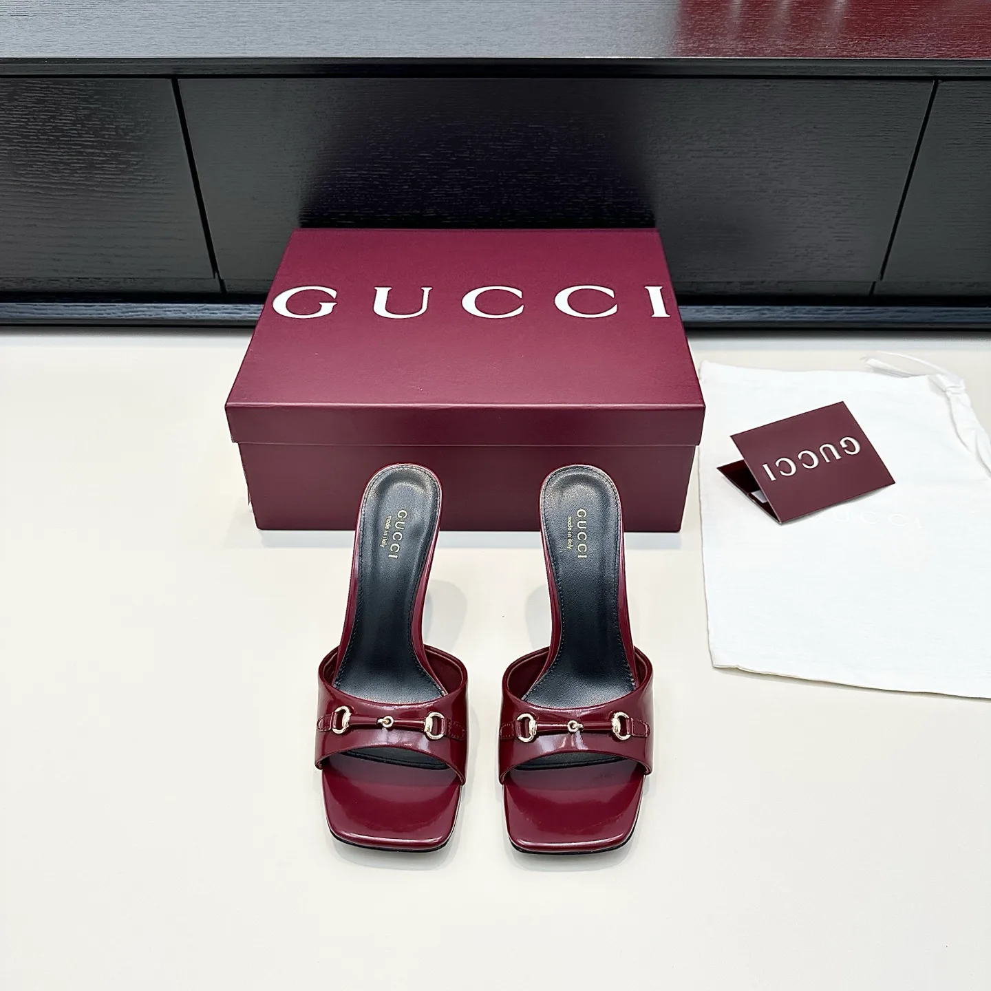 Босоножки Женские Gucci 17614700