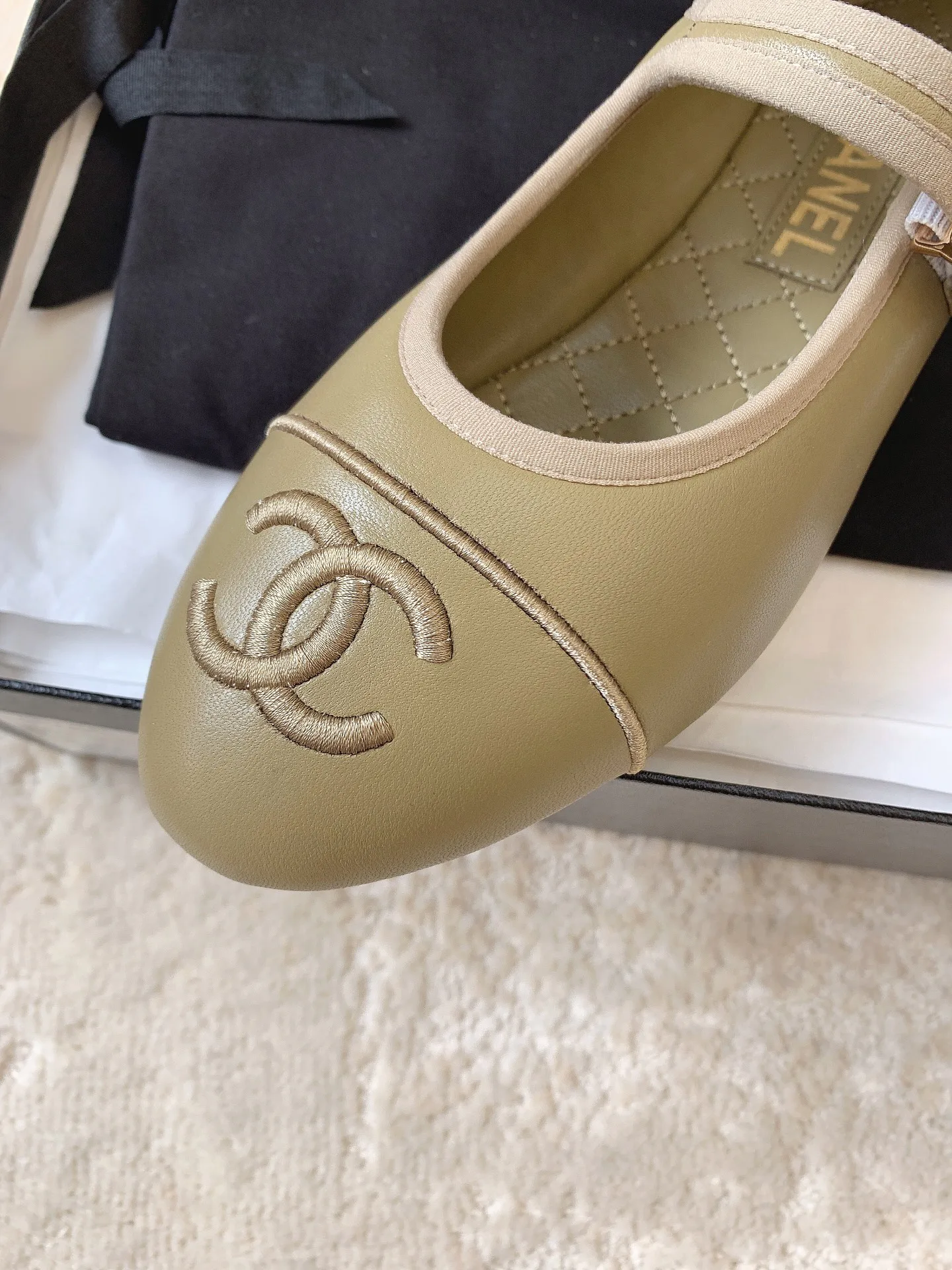 Туфли Женские Chanel 17449463