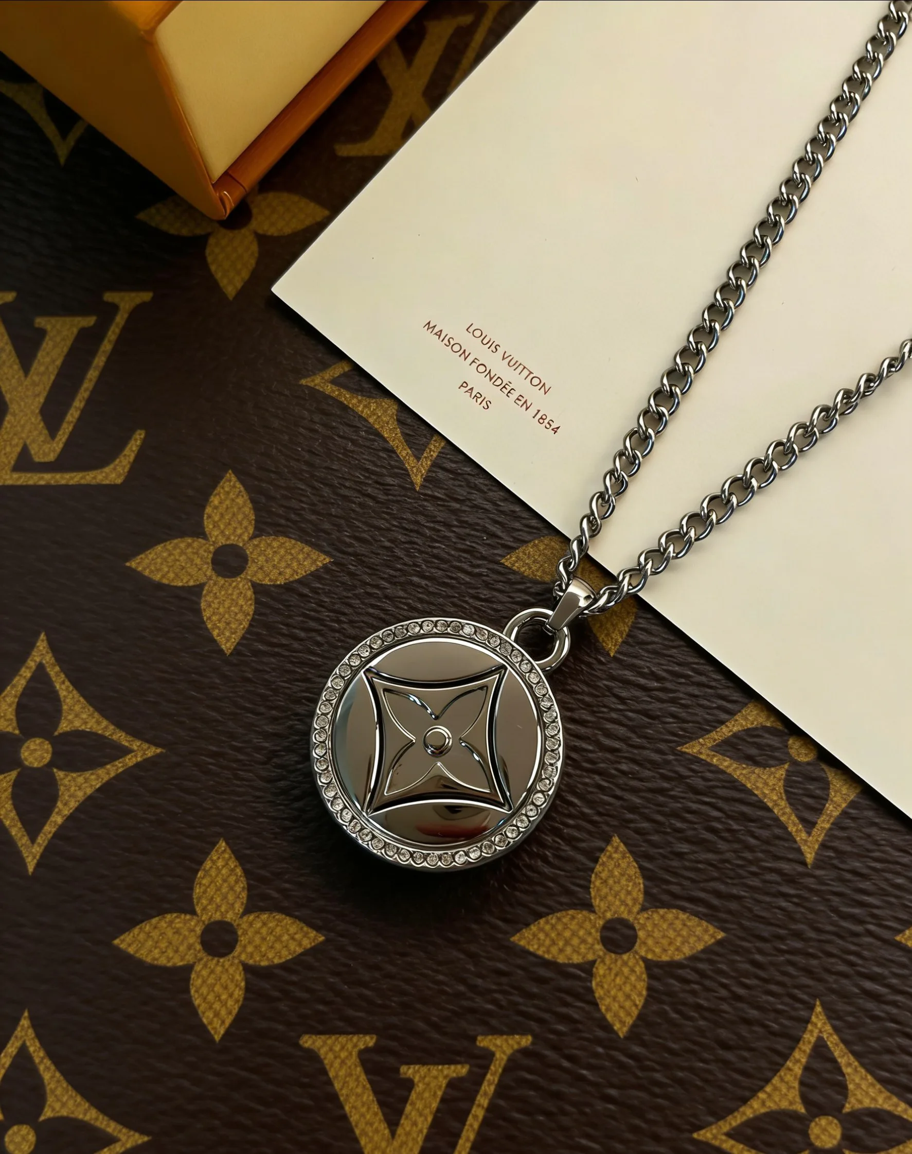 Бижутерия Louis Vuitton 11698061
