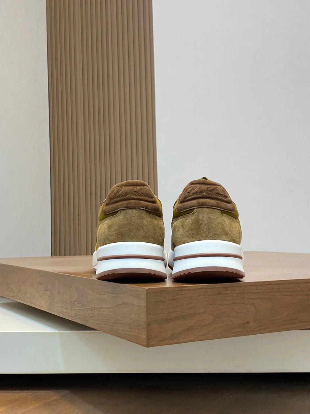 Кроссовки Мужские Loro Piana 9951