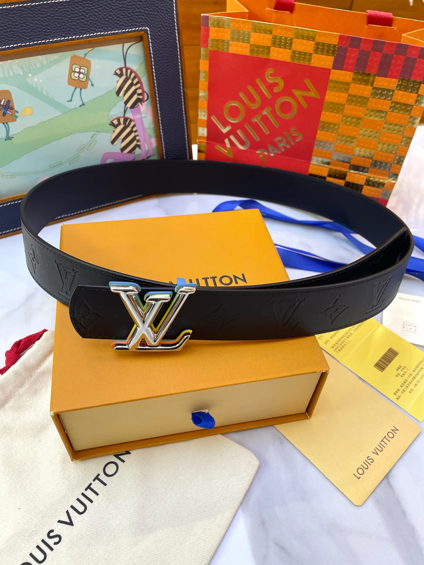 Ремни Louis Vuitton 76777