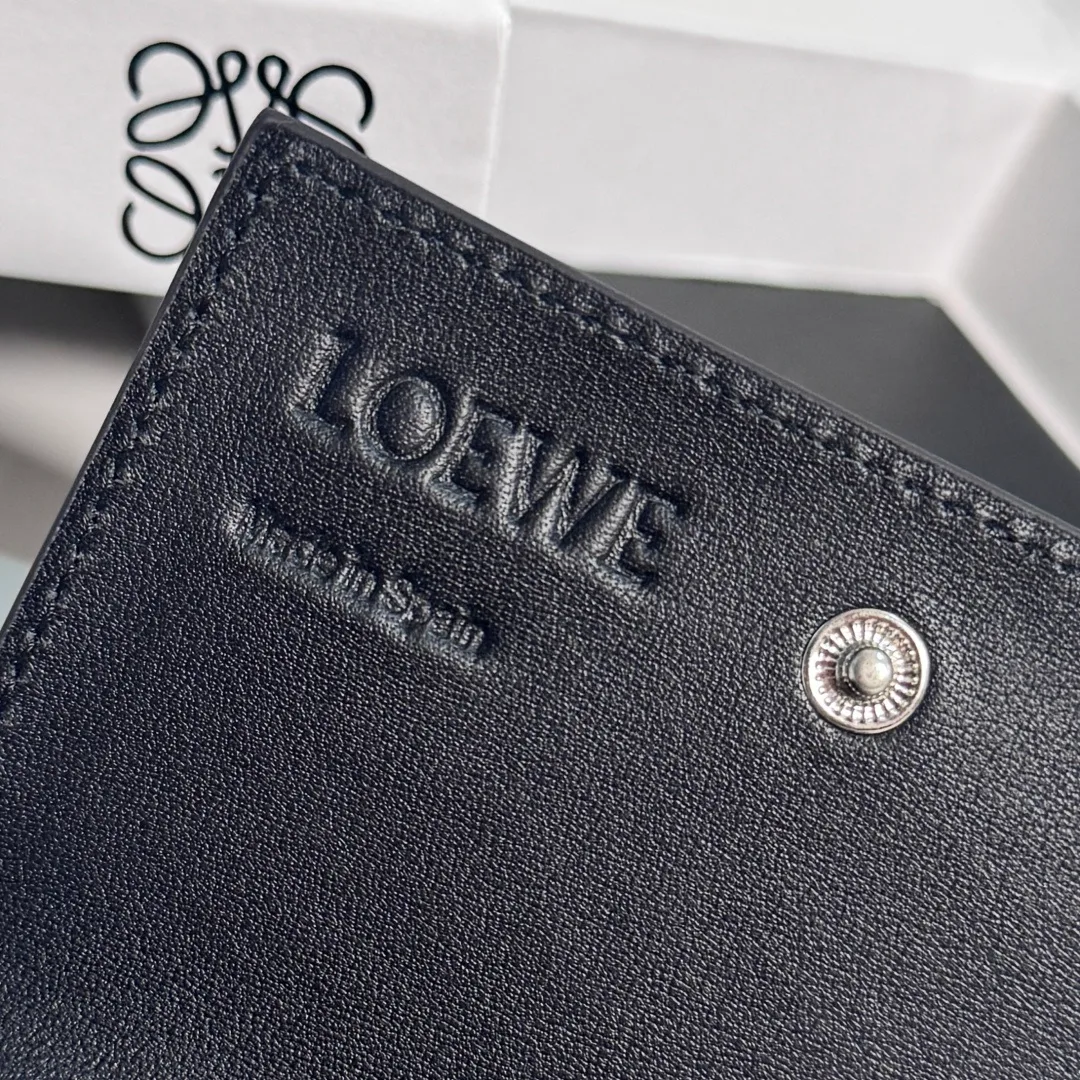 Клатчи Женские Loewe 17927444
