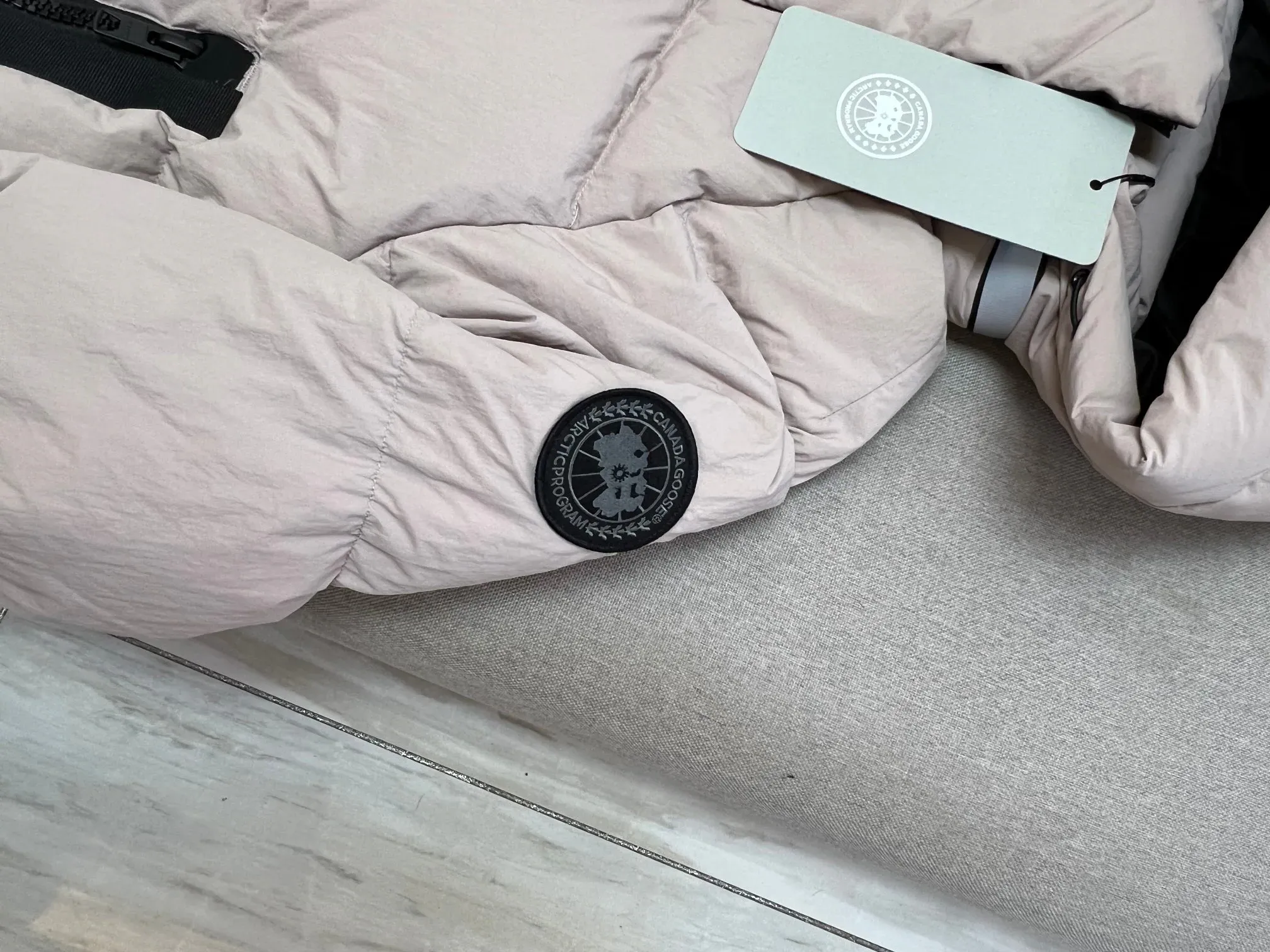 Куртки И Пуховики Женские Canada Goose 1294384