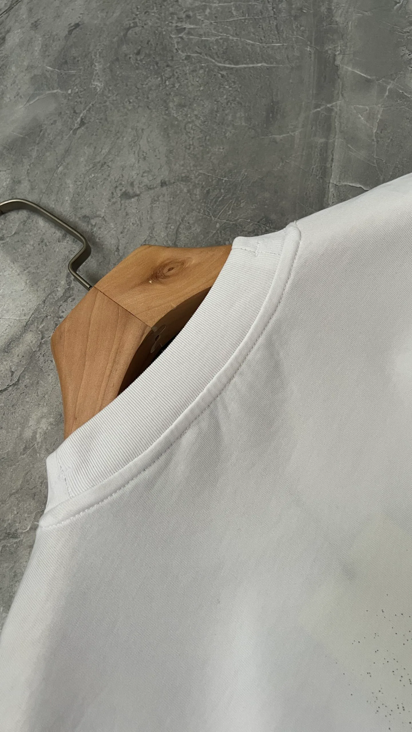 Футболки Женские Balenciaga 12039182