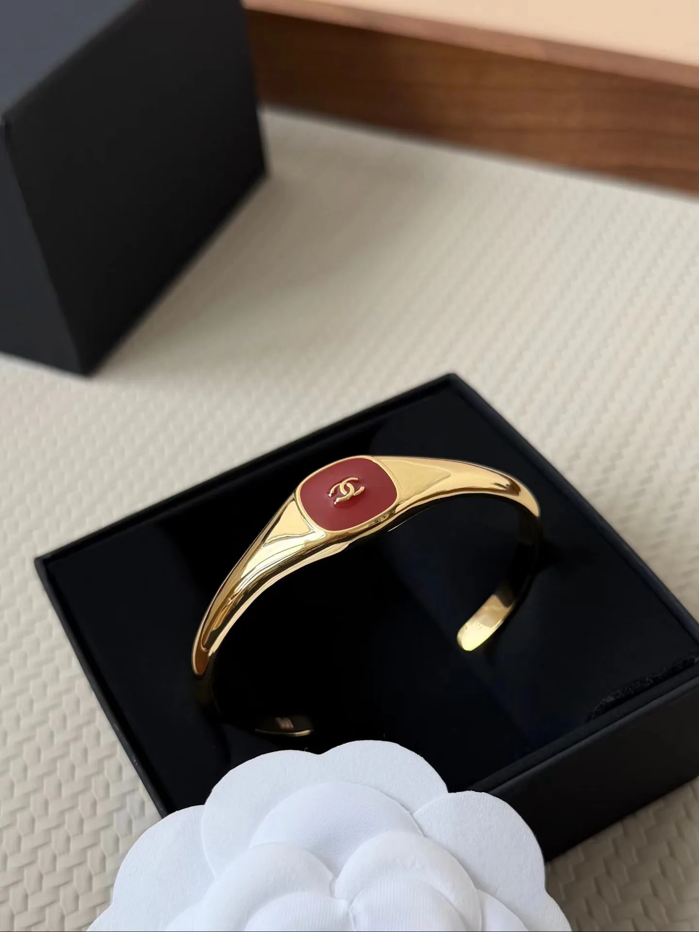 Бижутерия Chanel 18123030