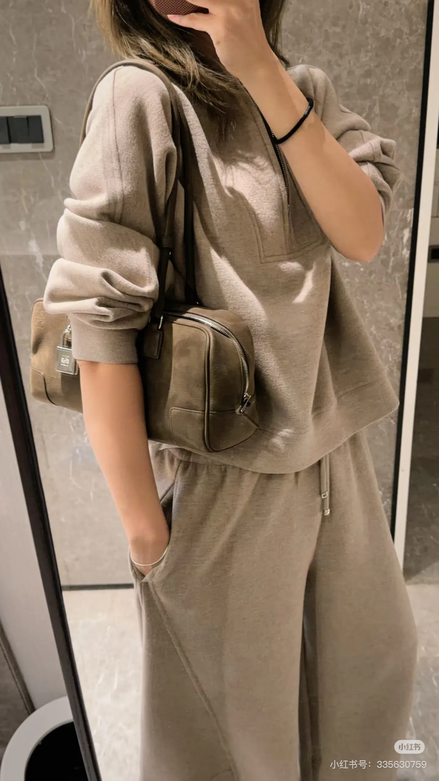 Классические Сумки Женские Loewe 11504270