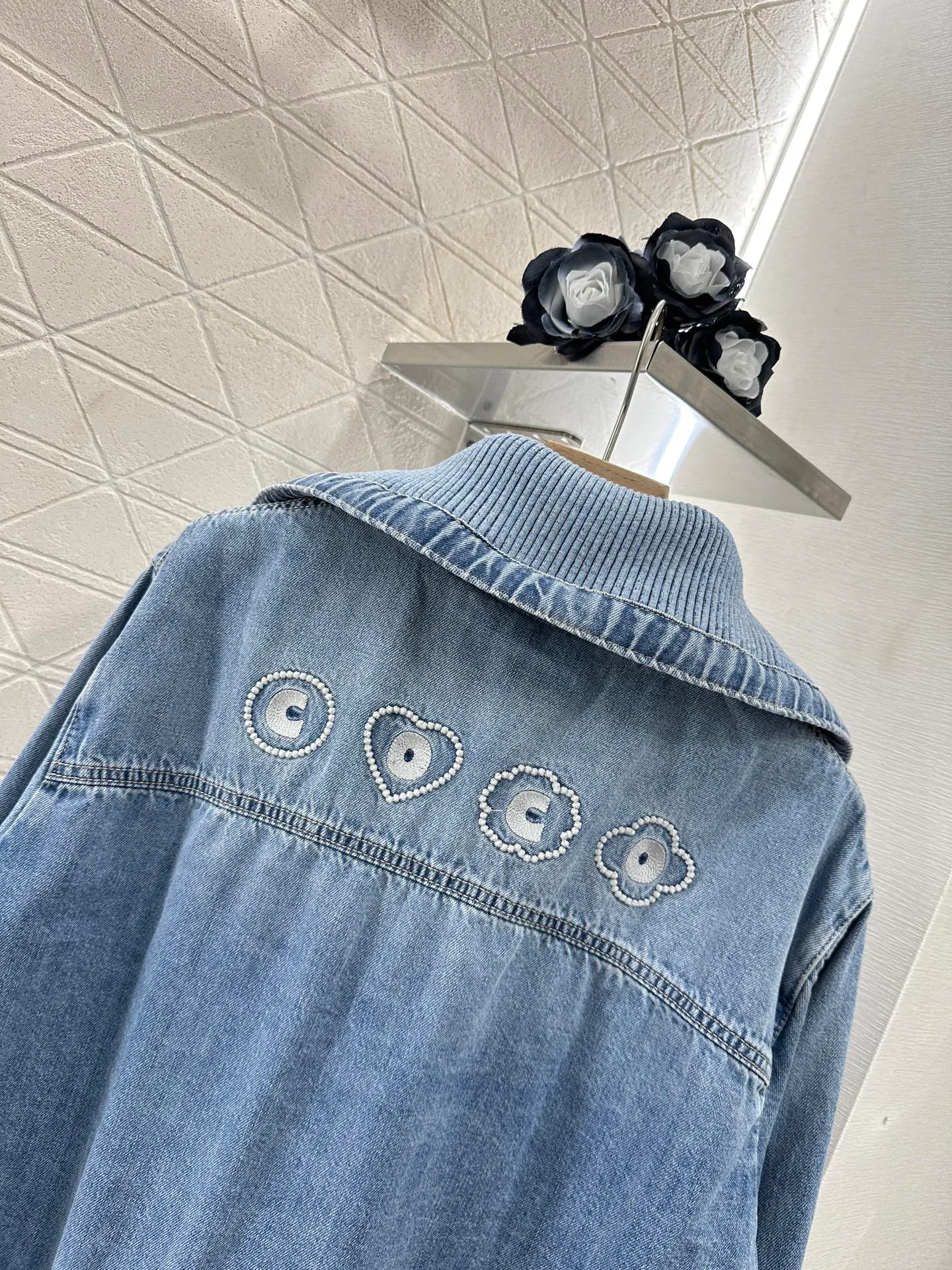 Куртки И Пуховики Женские Chanel 910142