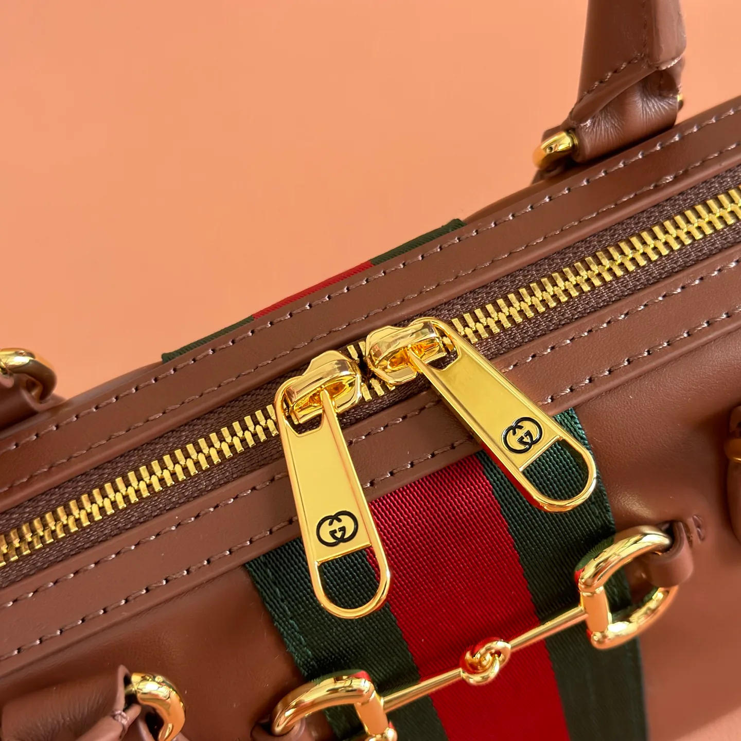 Классические Сумки Женские Gucci 18004477