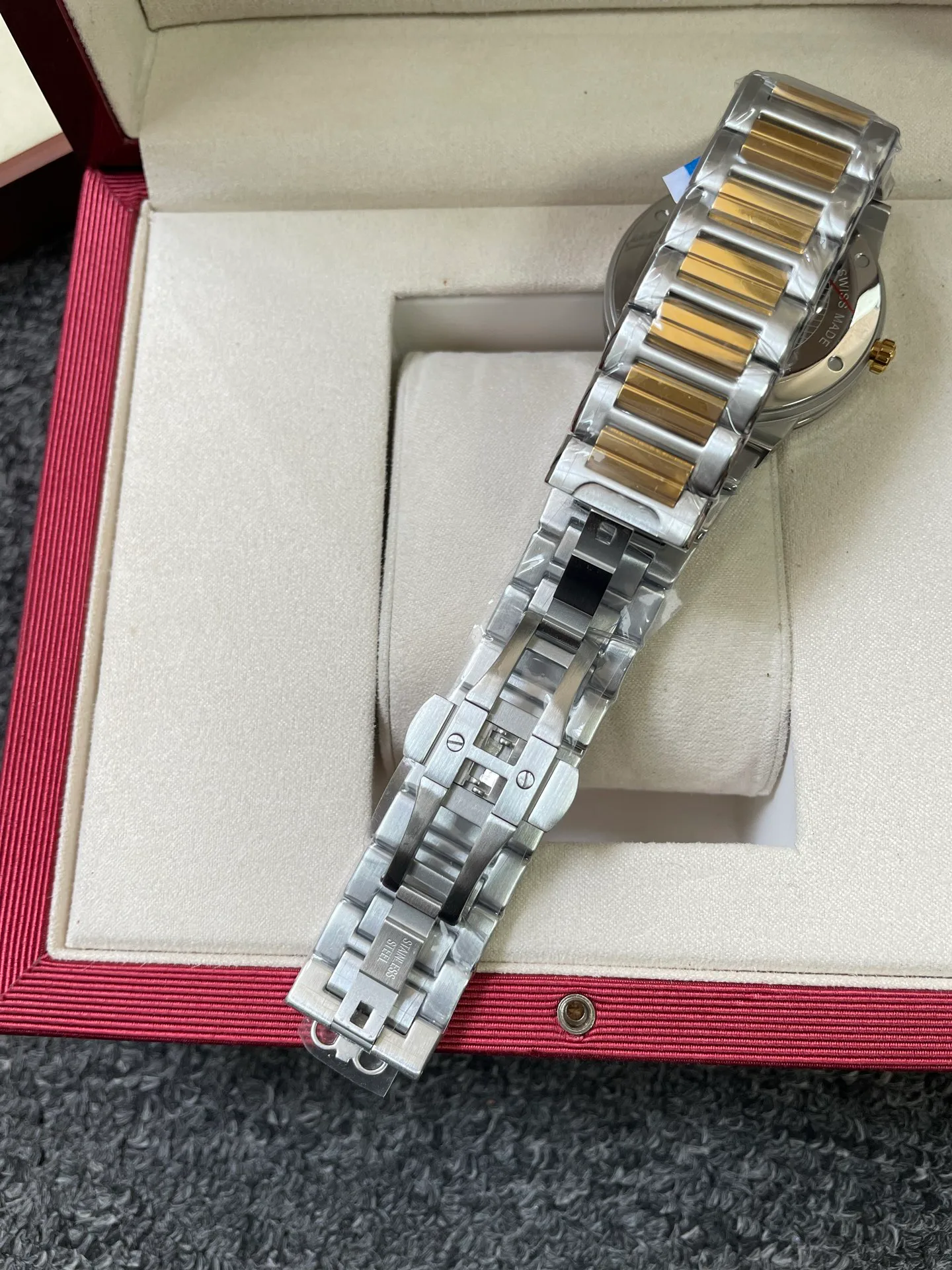 Часы Женские Salvatore Ferragamo 514125