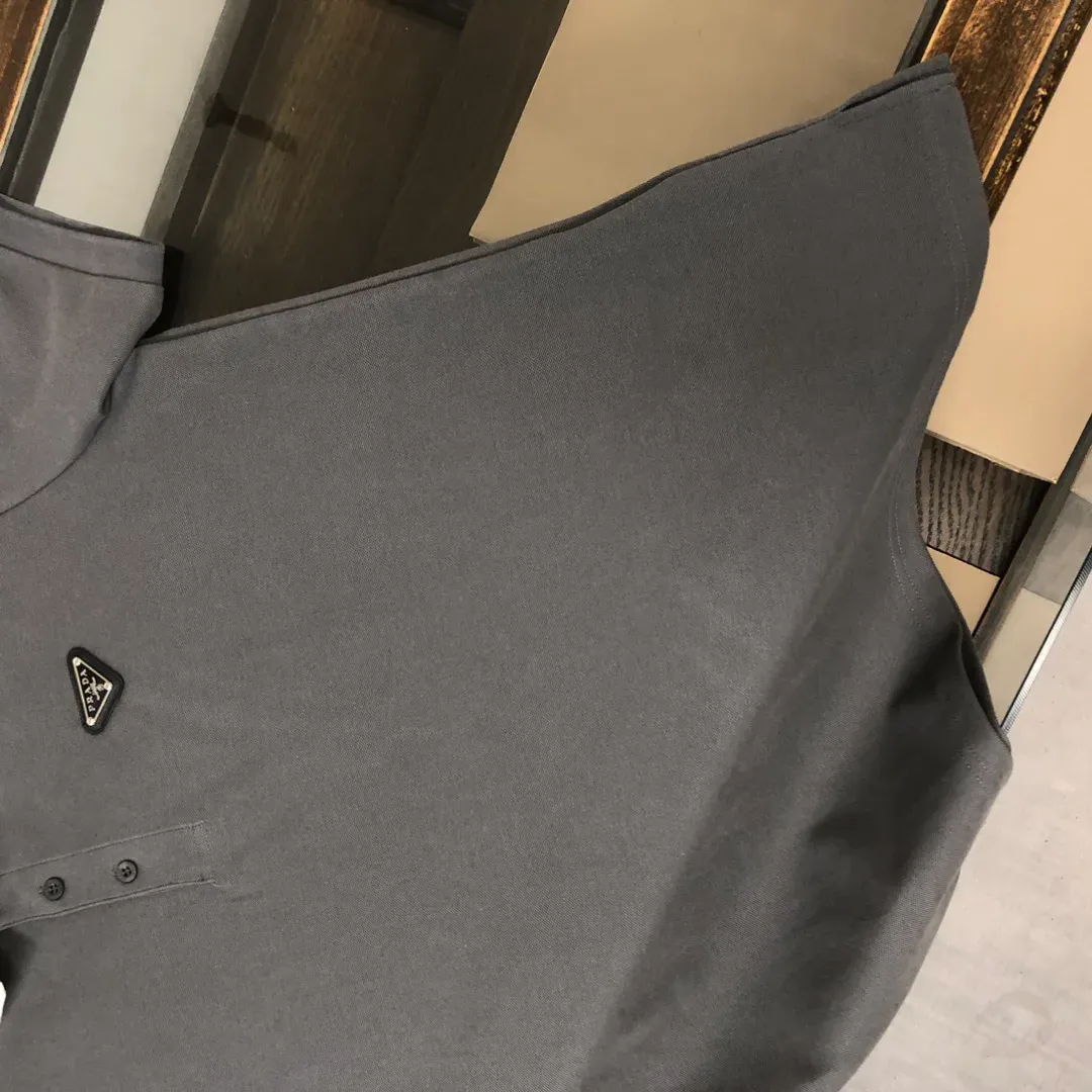 Футболки Женские Prada 8521