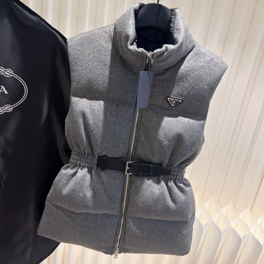 Жилеты Женские Prada 18722890