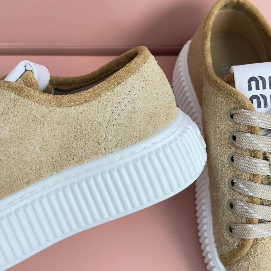 Кроссовки Женские Miu Miu 17950576