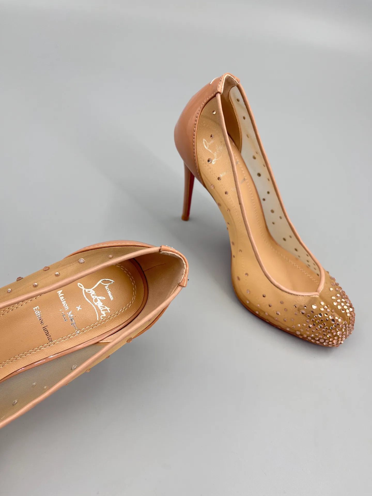 Туфли Женские Christian Louboutin 35773