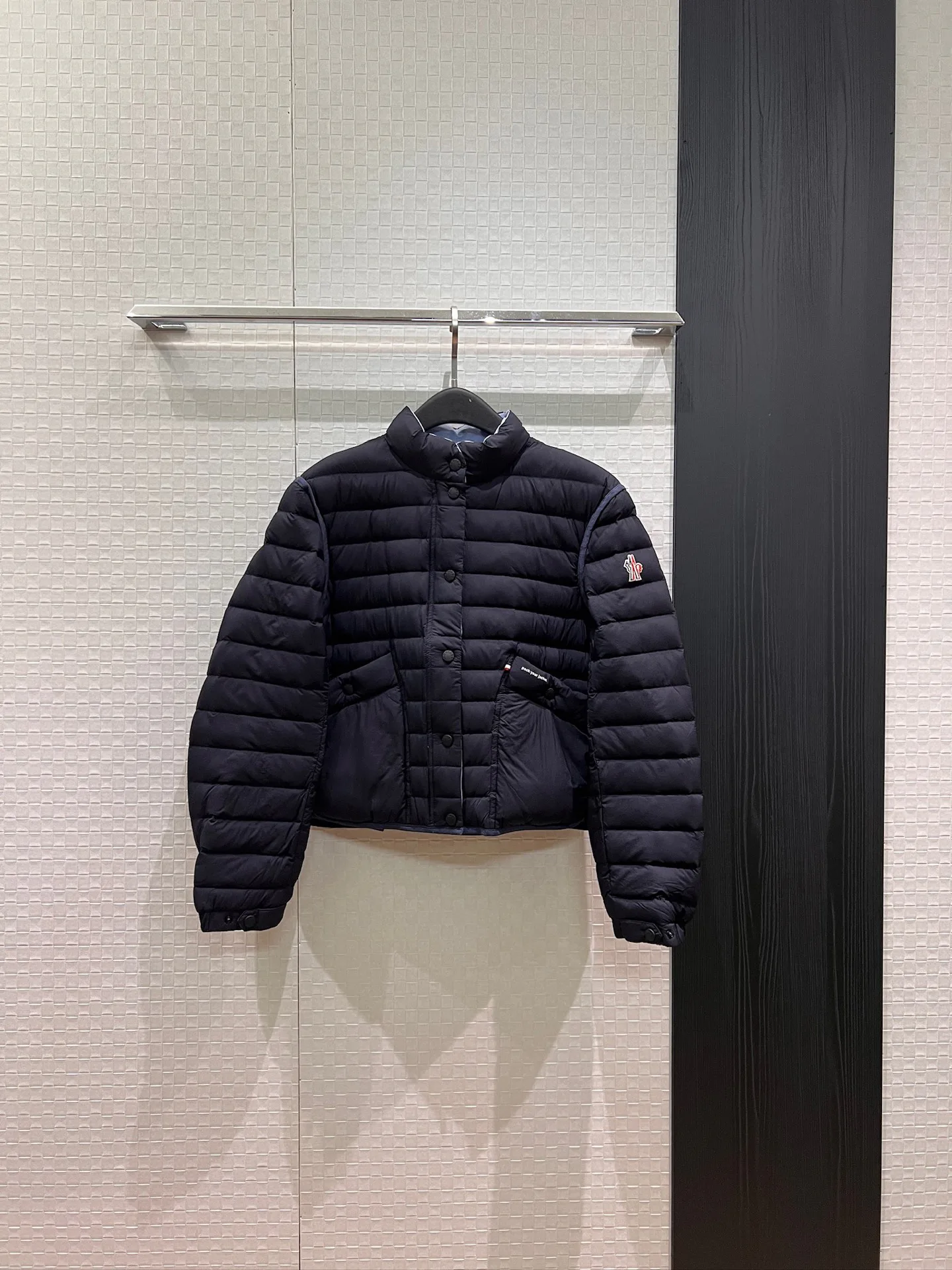 Куртки И Пуховики Женские Moncler 19647973