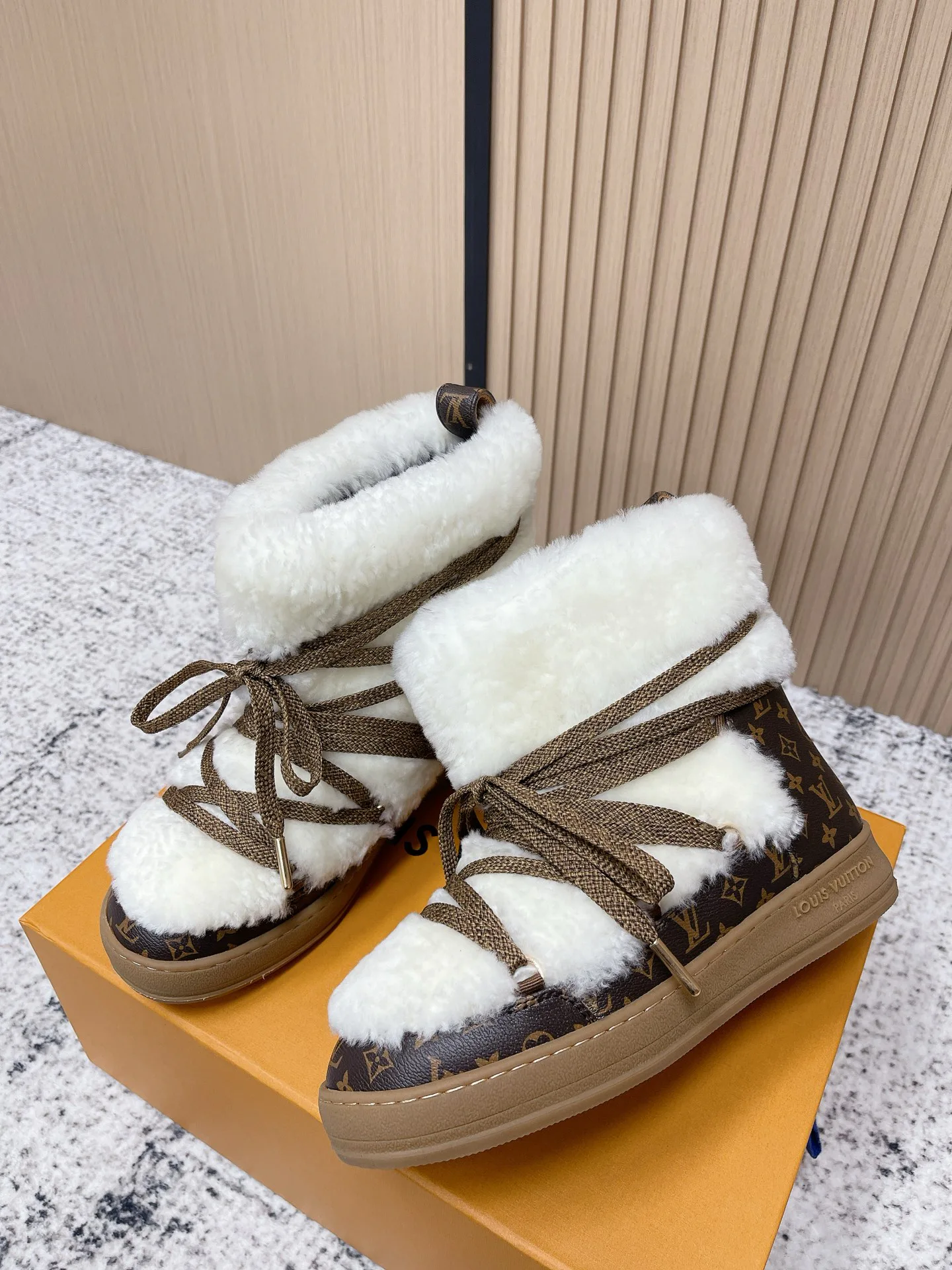 Угги Женские Louis Vuitton 856512