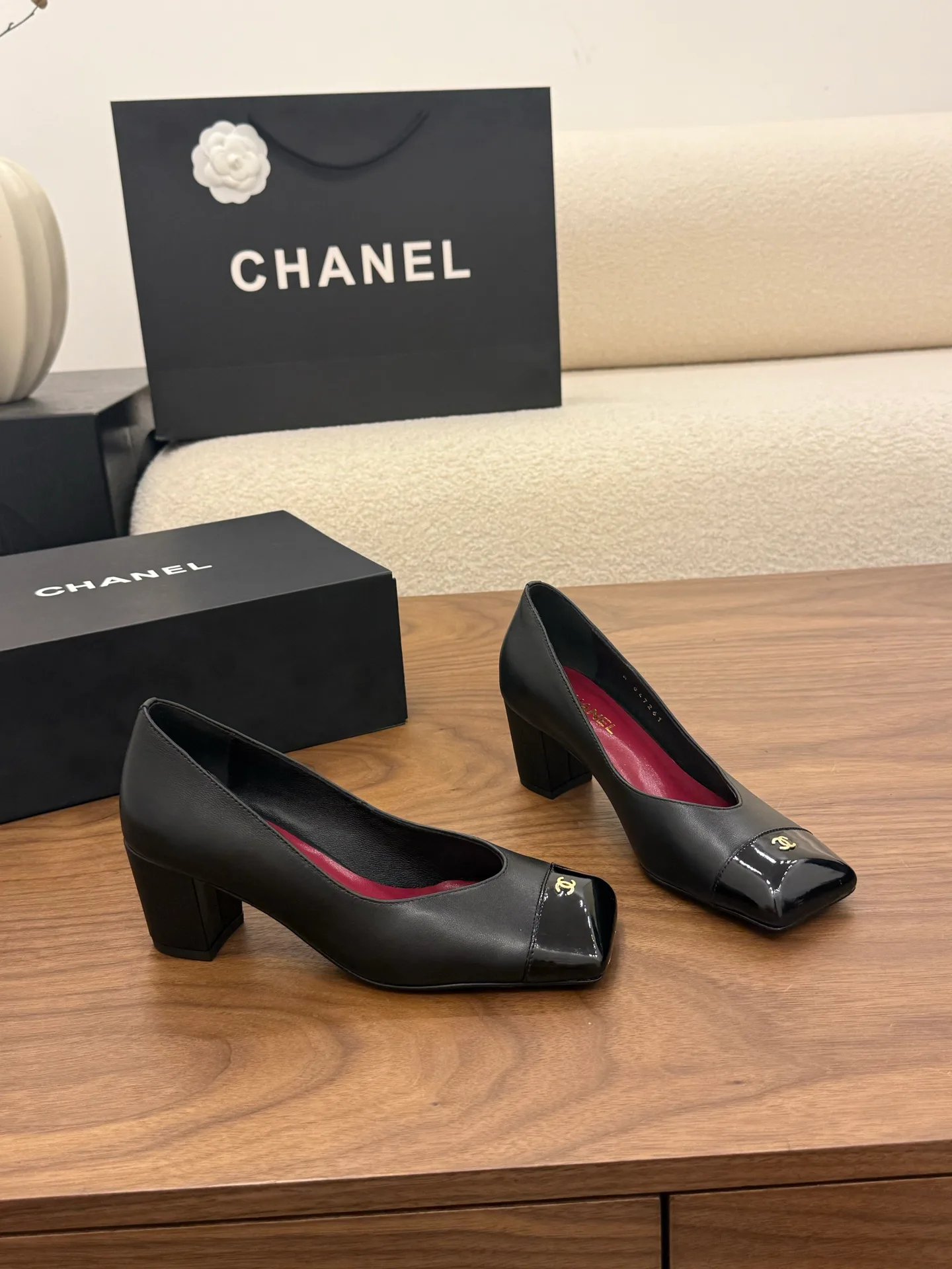 Туфли Женские Chanel 13230789