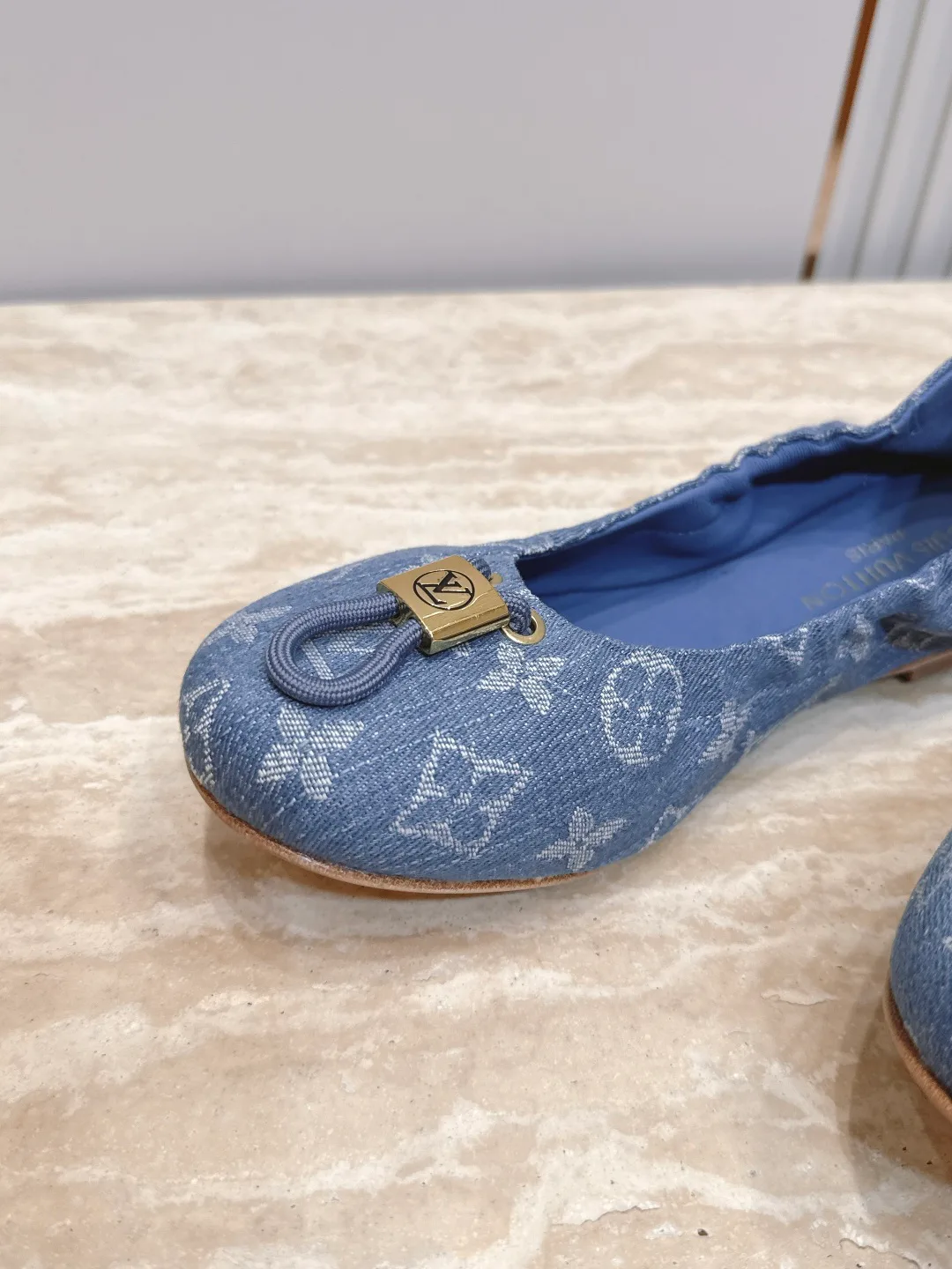 Балетки Женские Louis Vuitton 17178356