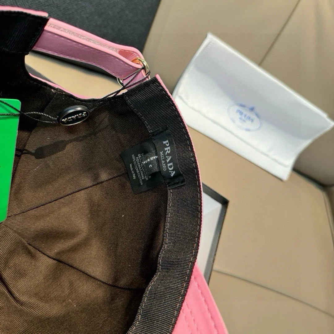 Головные Уборы Prada 17604800
