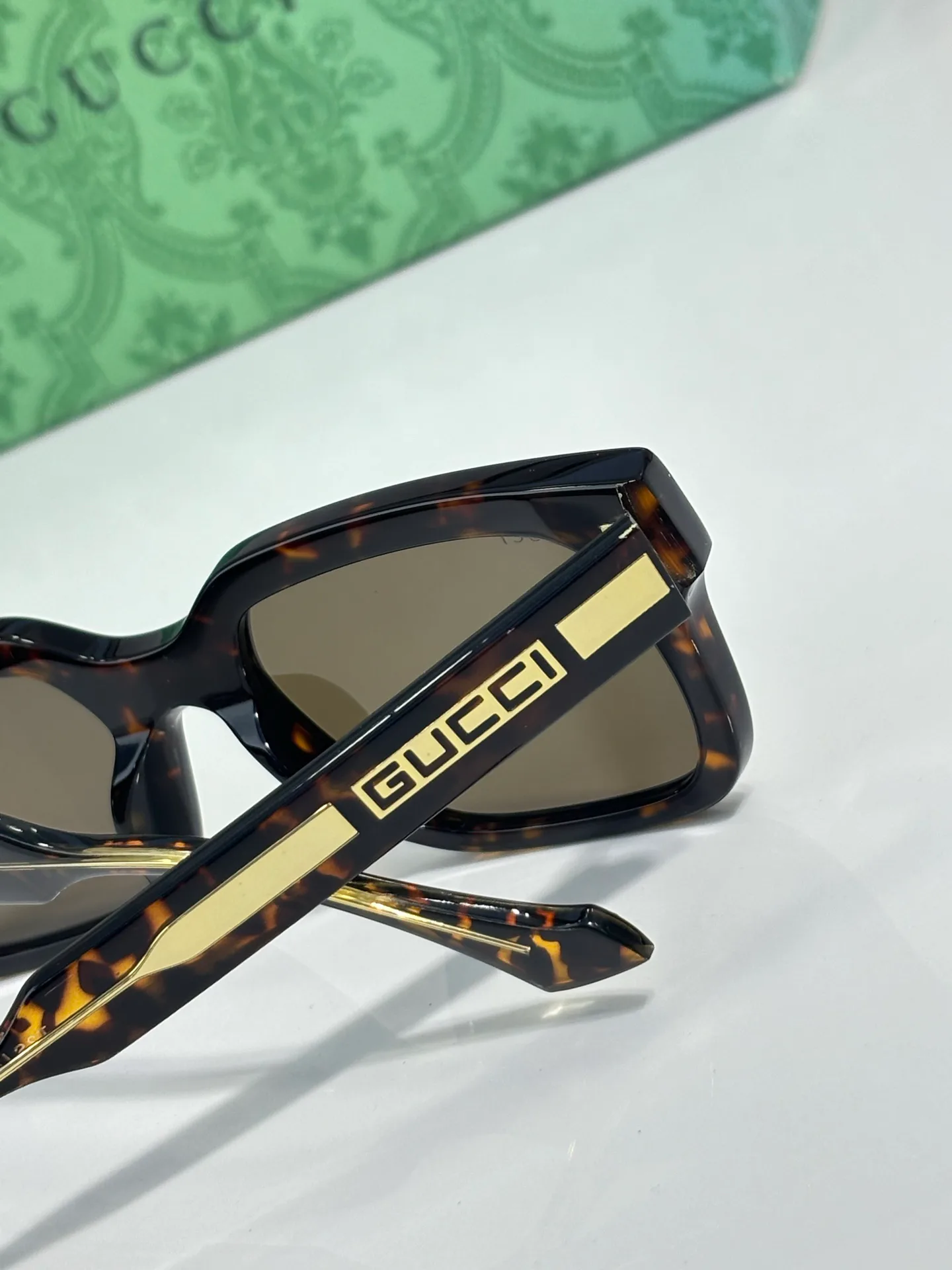 Очки Gucci 770075