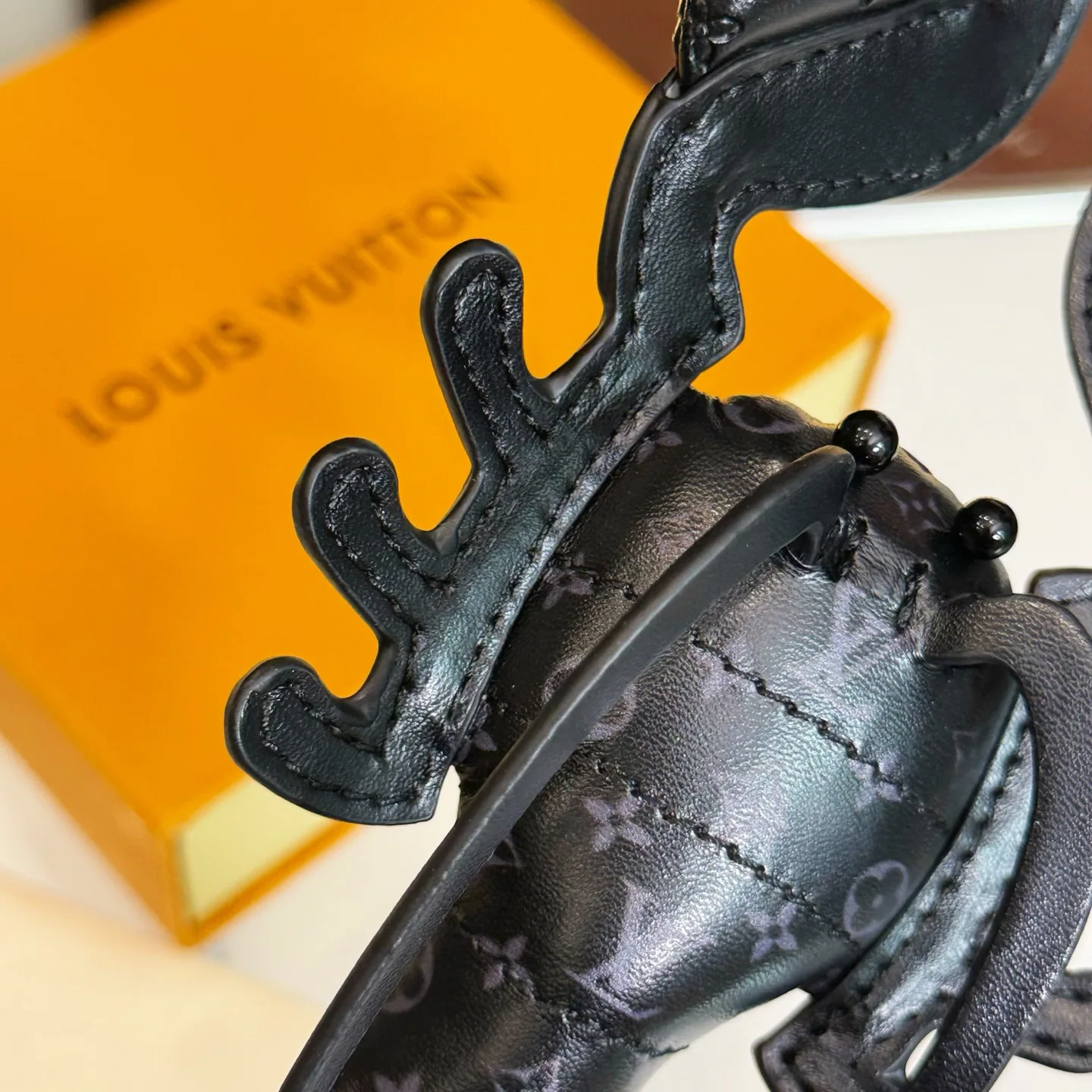 Ключницы Louis Vuitton 17451696