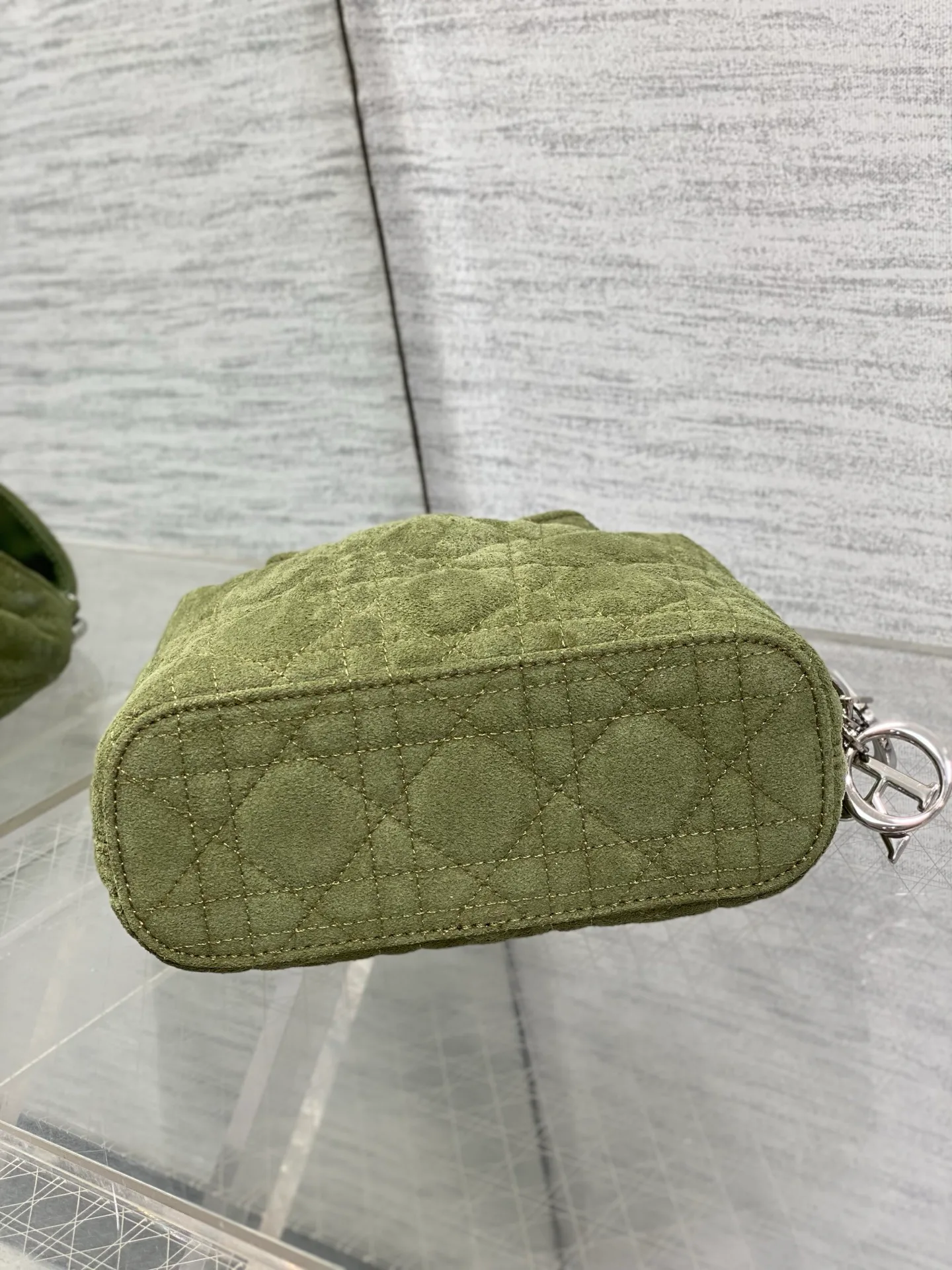 Классические Сумки Женские Christian Dior 18242096