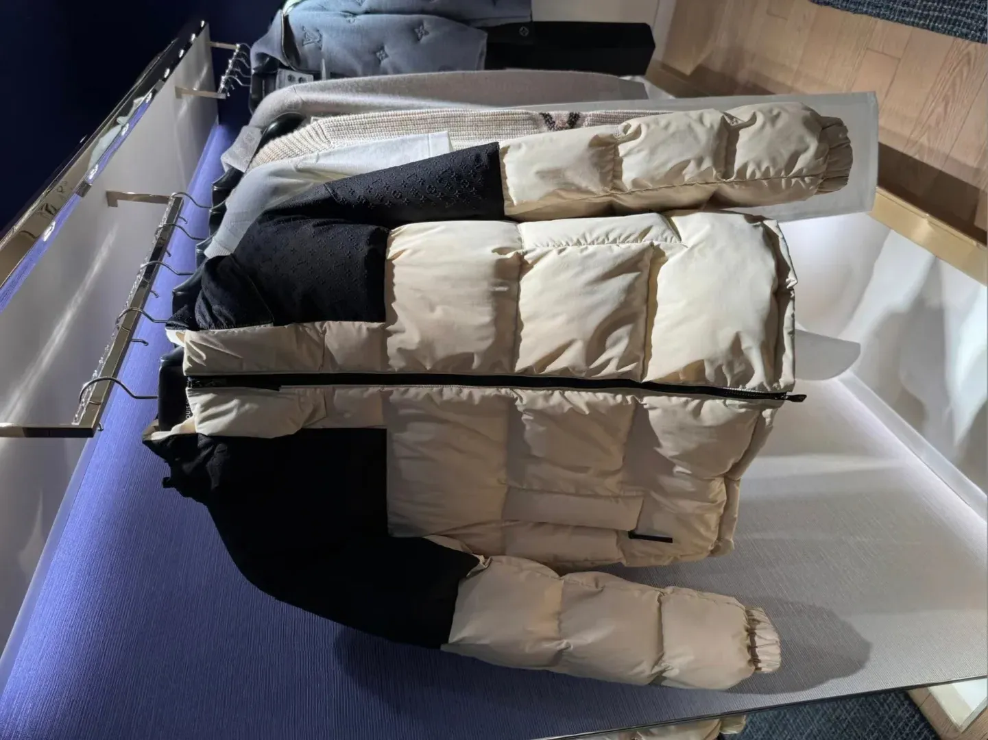 Куртки И Пуховики Мужские Louis Vuitton 1566541