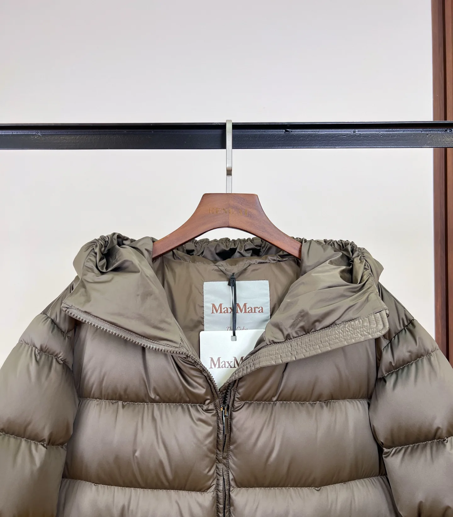 Куртки И Пуховики Женские Max Mara 17819554