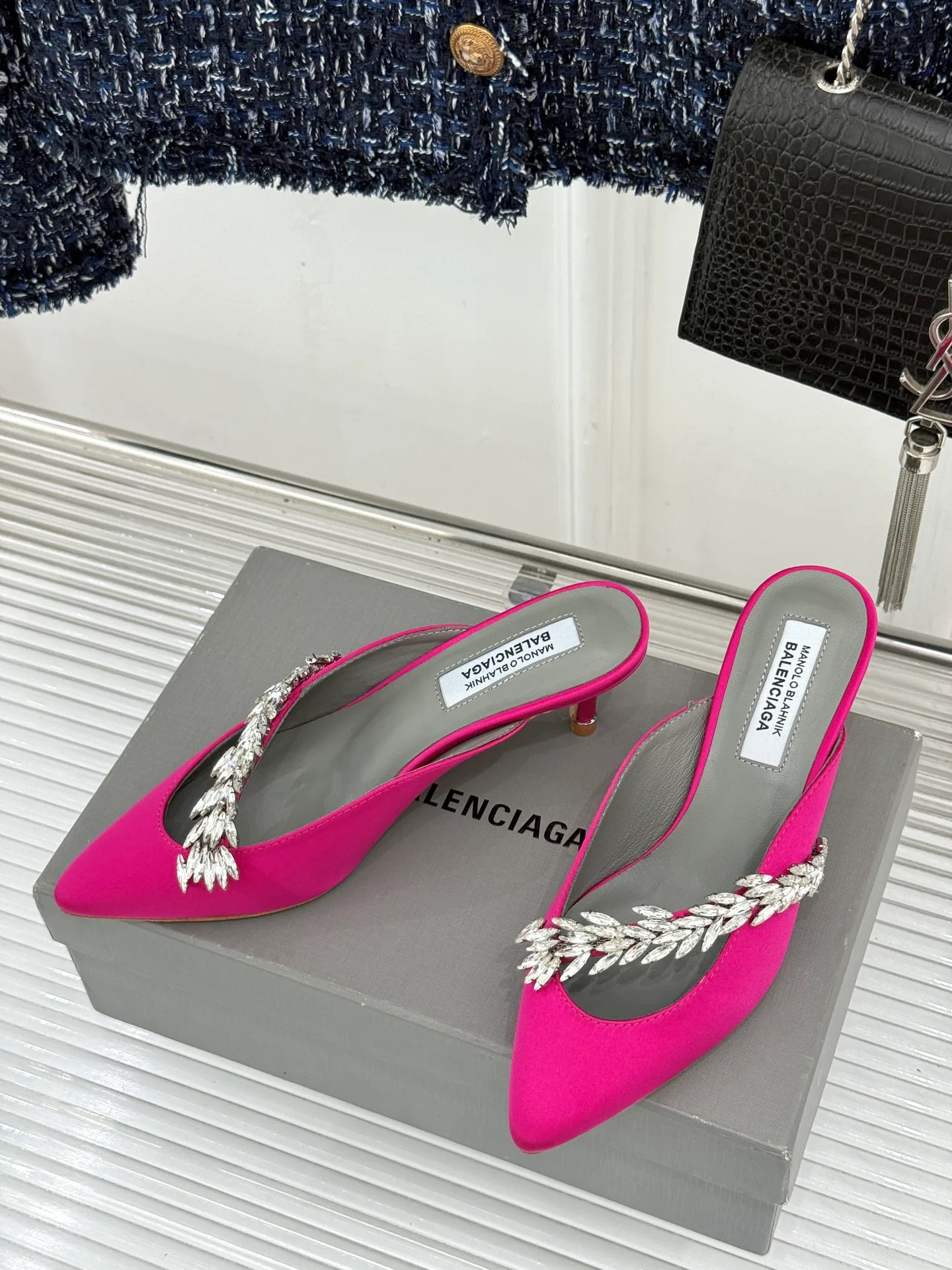 Босоножки Женские Balenciaga 16973365