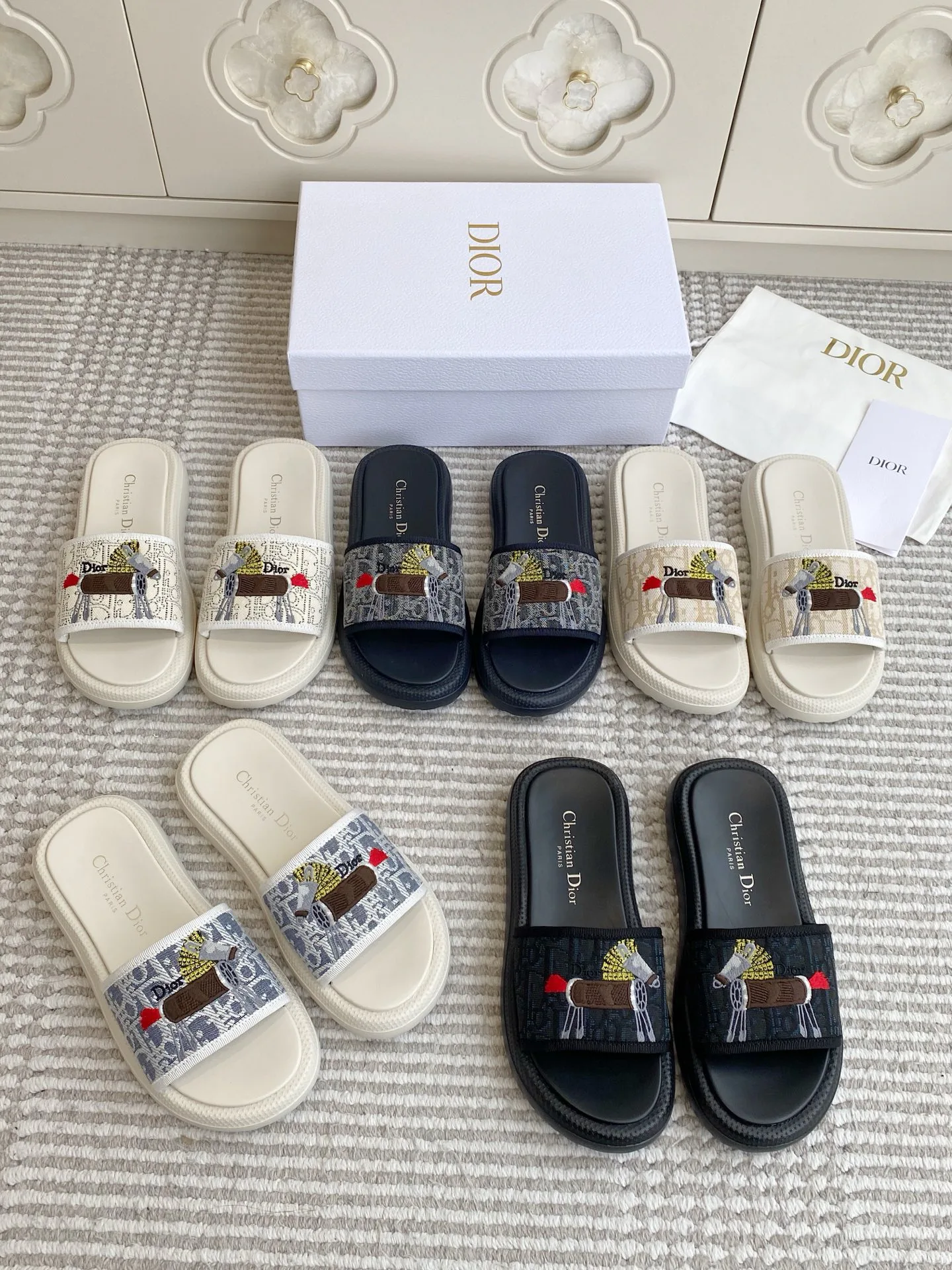 Шлепанцы Женские Christian Dior 11449502
