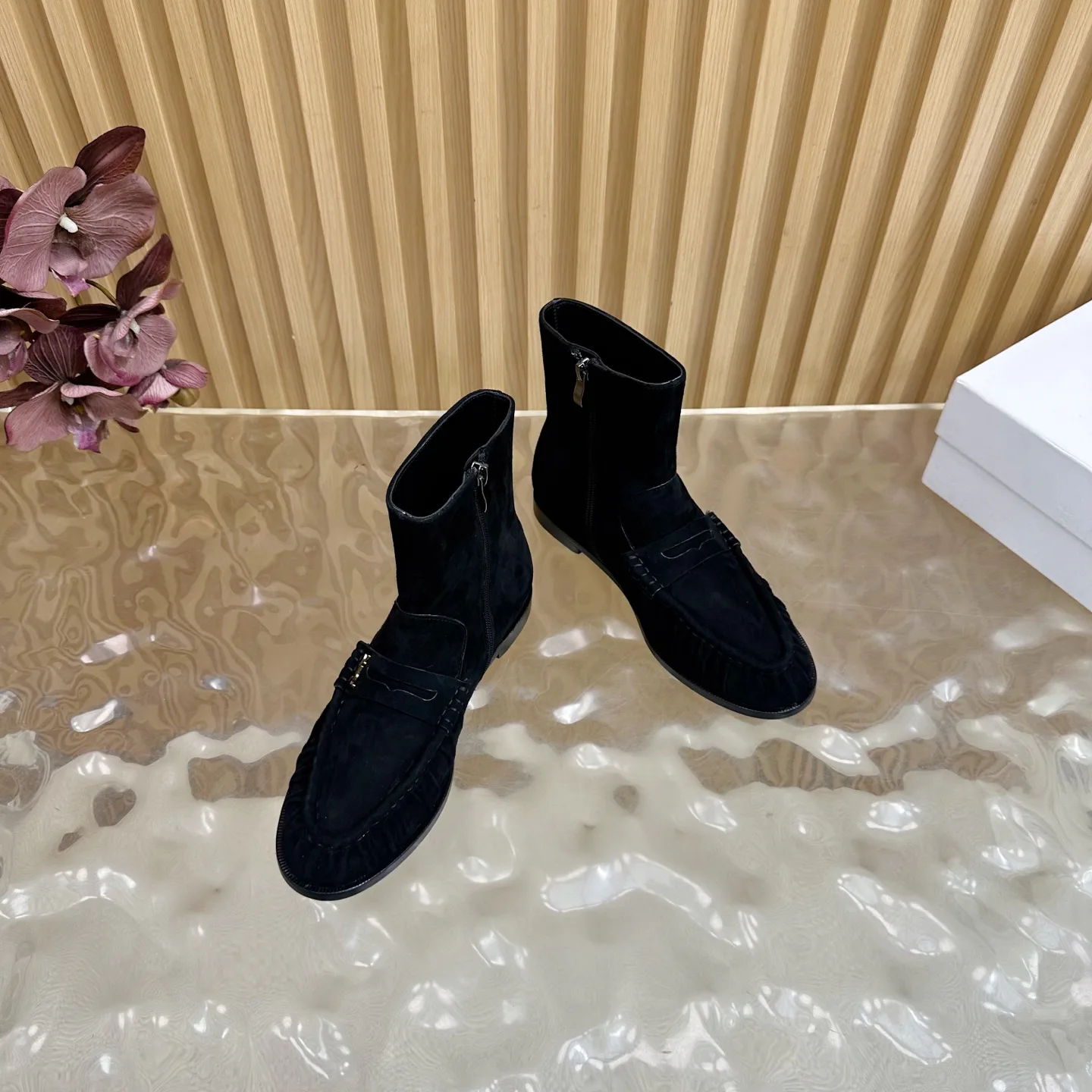 Ботинки Женские Saint Laurent 133122