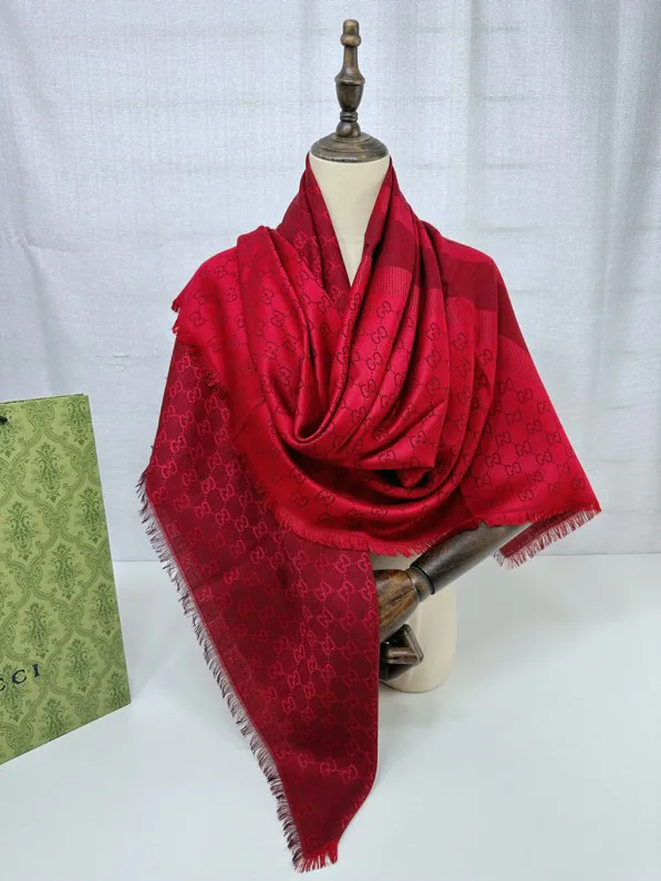 Шарфы Gucci 3028080