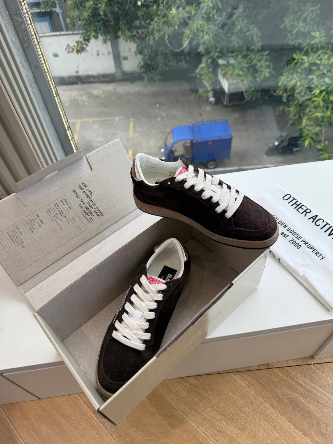Кроссовки Женские Golden Goose 18801052
