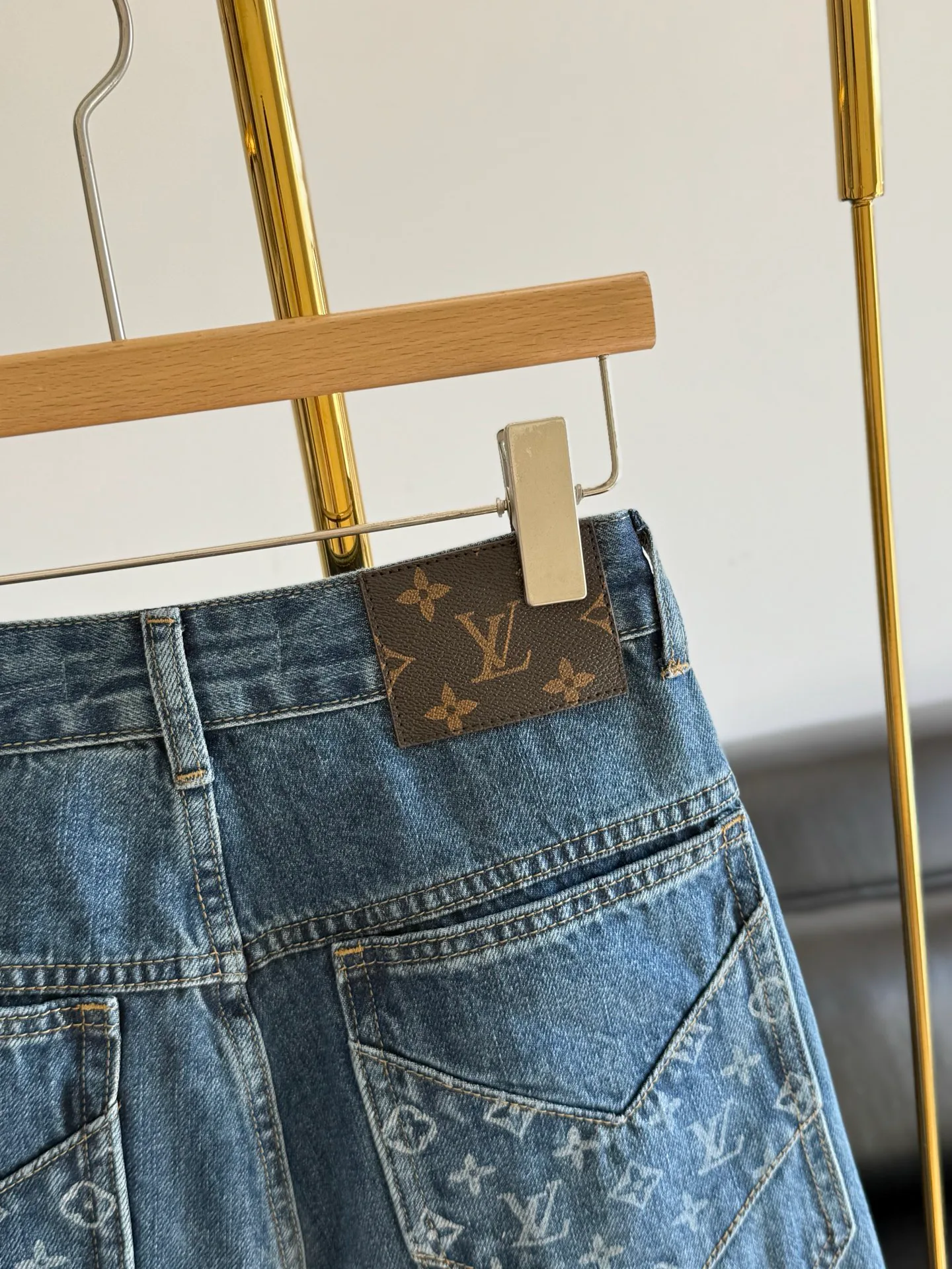 Джинсы Женские Louis Vuitton 1615650