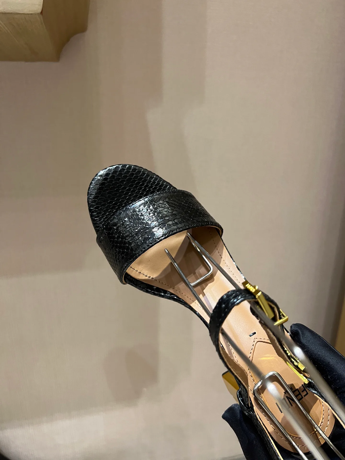 Босоножки Женские Fendi 9288982