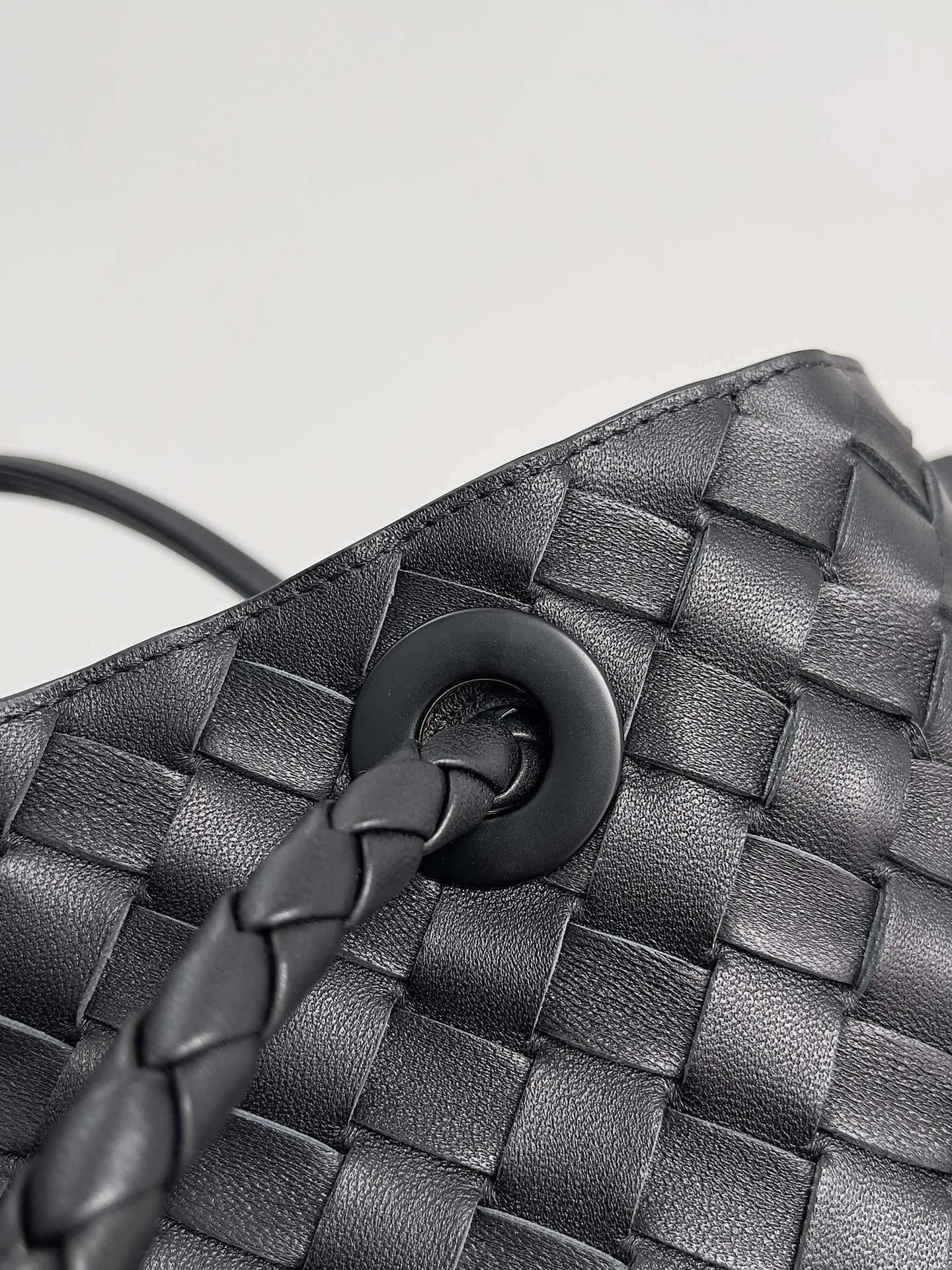 Классические Сумки Женские Bottega Veneta 17972835