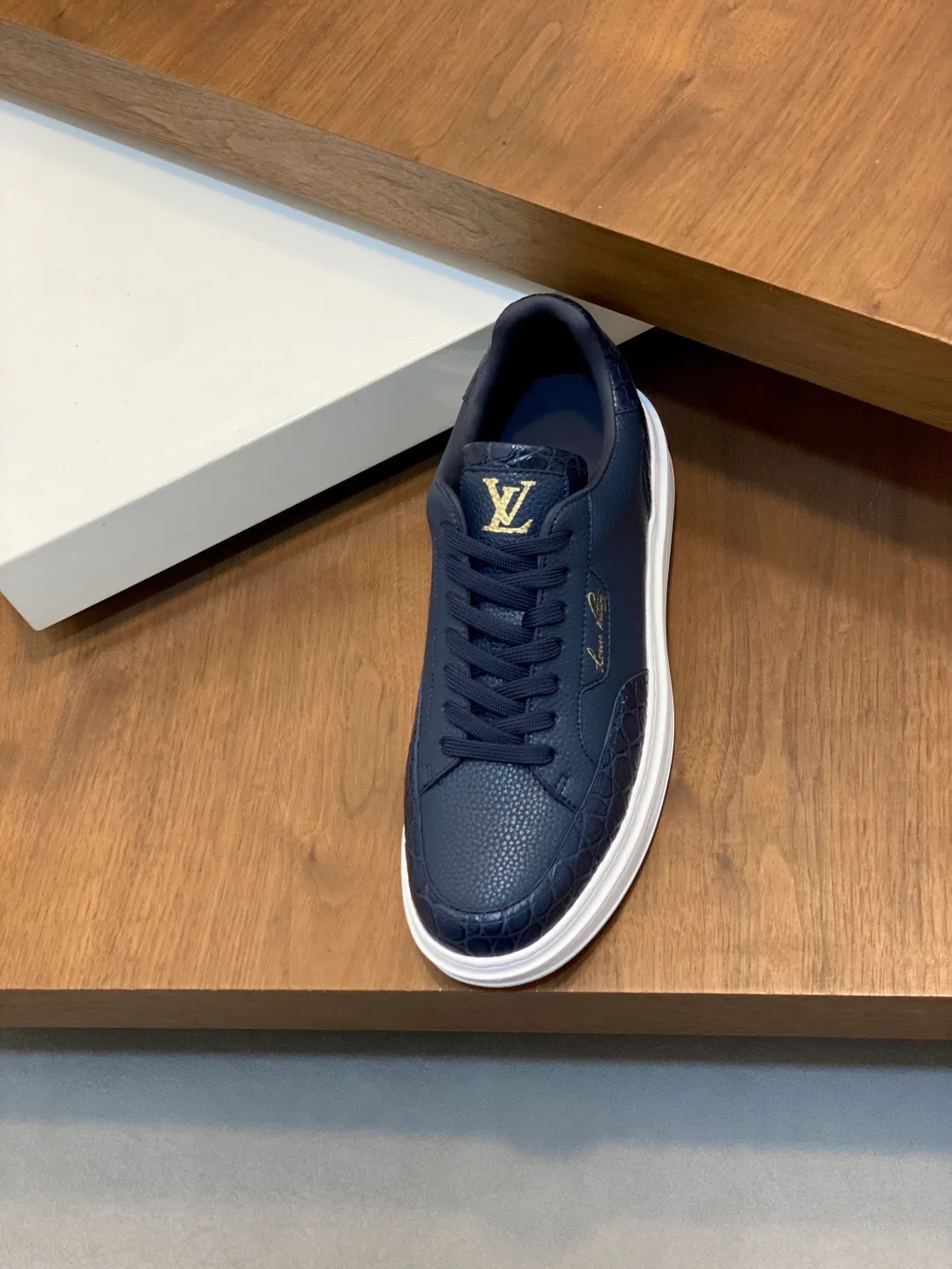 Кроссовки Мужские Louis Vuitton 840377