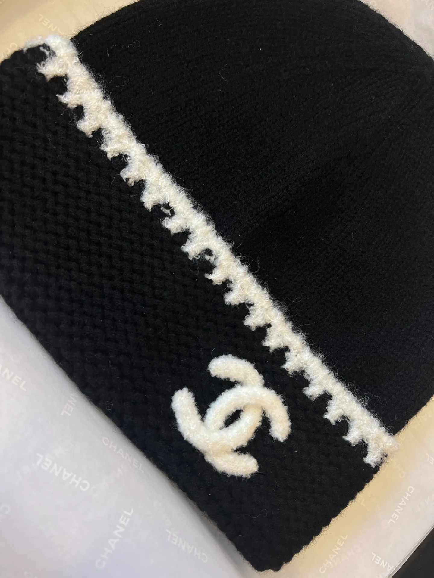Головные Уборы Chanel 11613567
