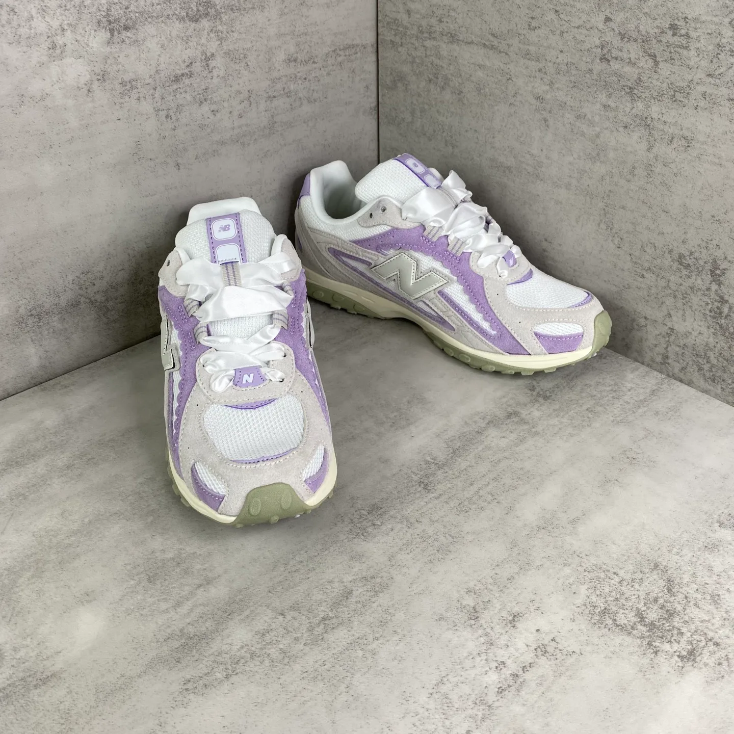 Кроссовки Женские New Balance 17963598