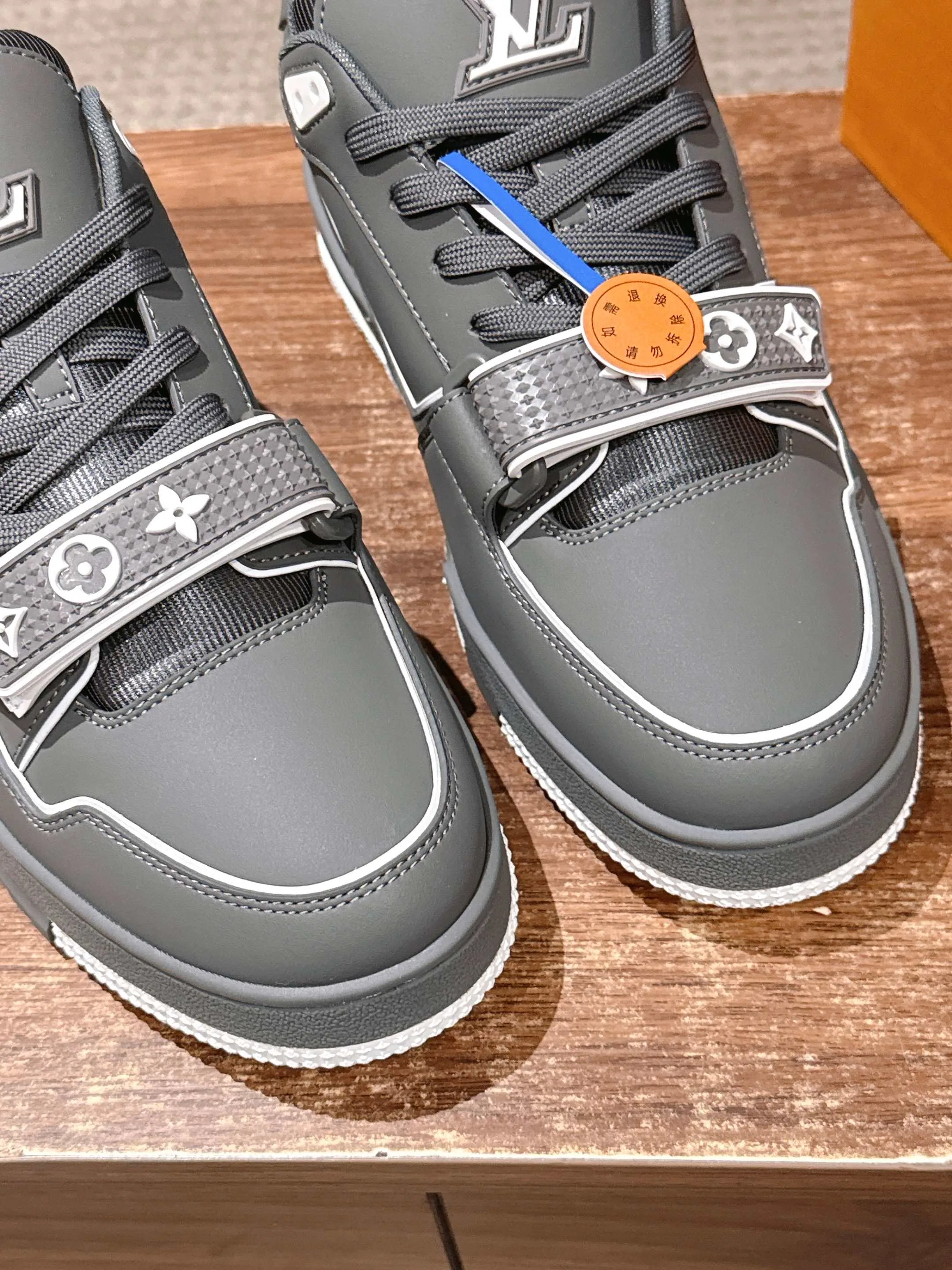 Кроссовки Мужские Louis Vuitton 4385823