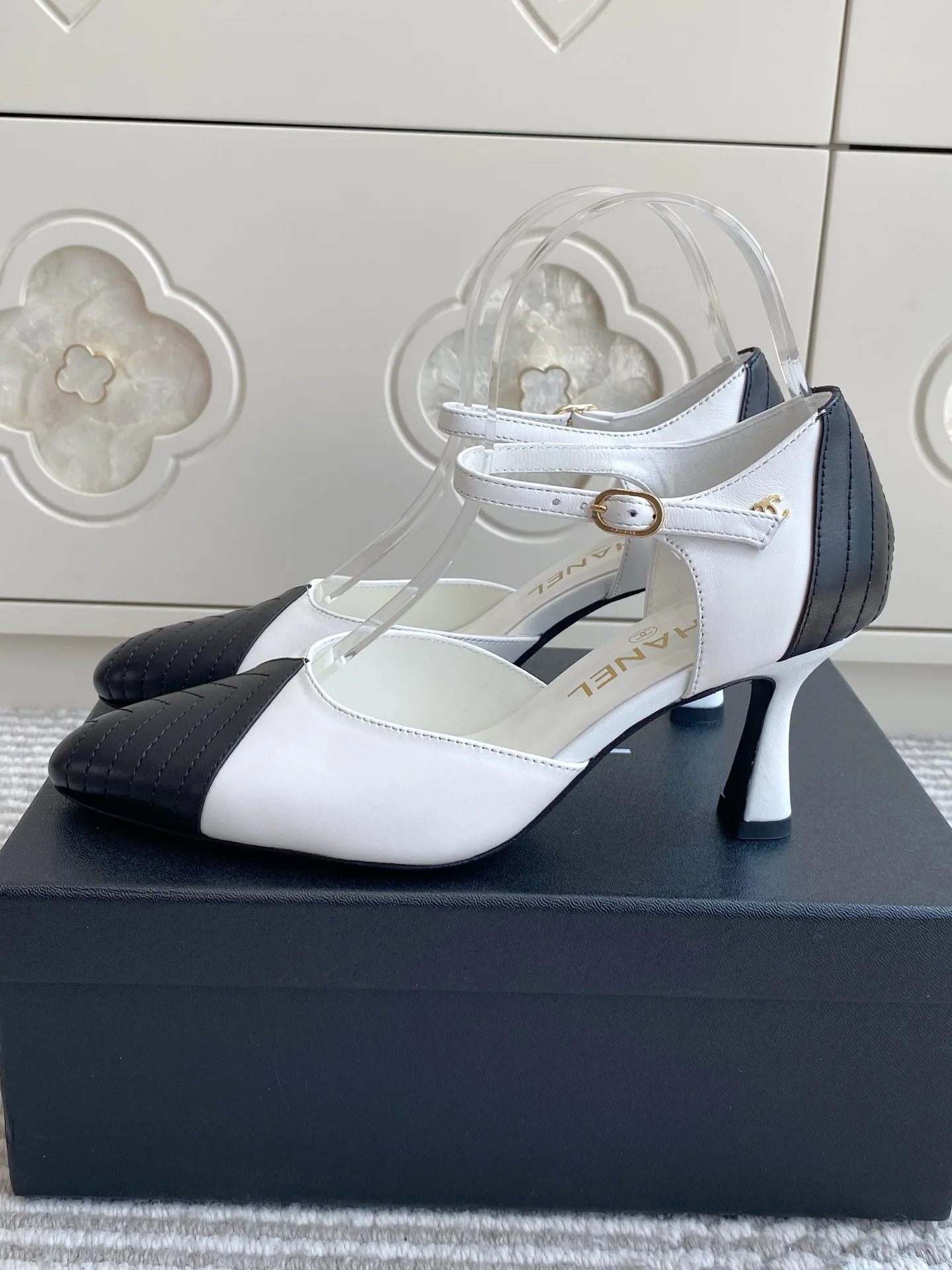 Туфли Женские Chanel 17498444