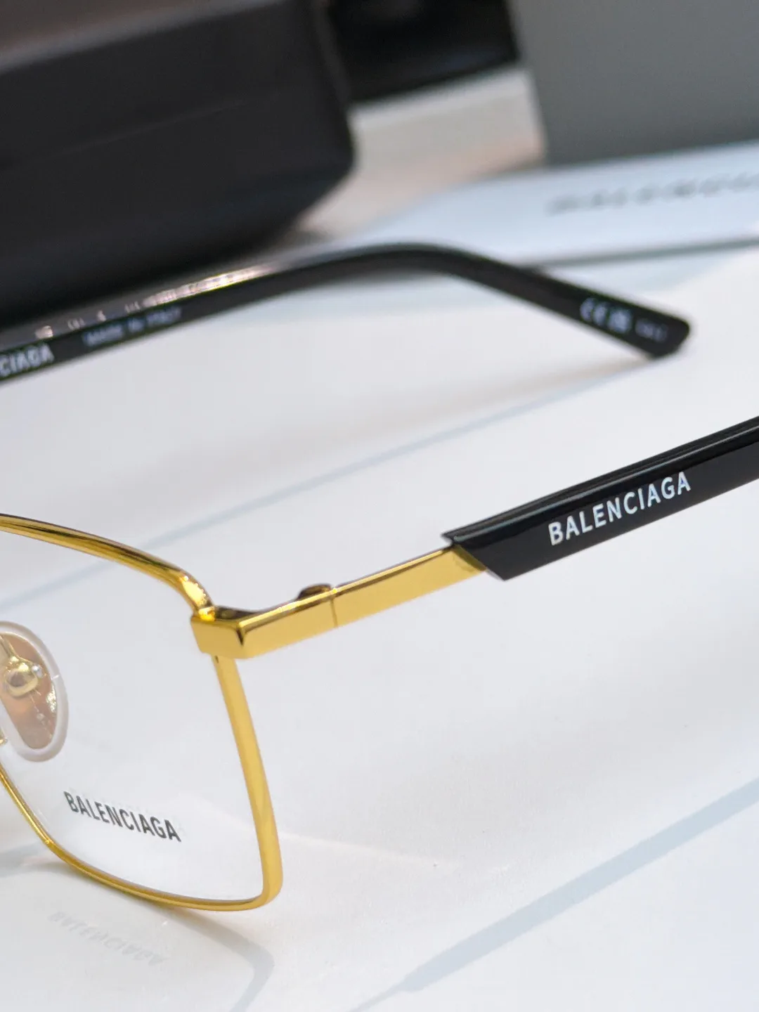 Очки Balenciaga 13244101