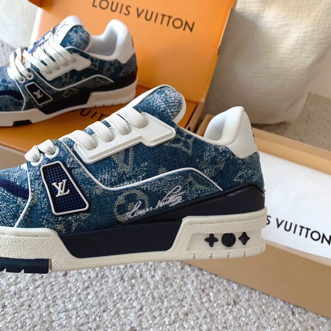 Кроссовки Женские Louis Vuitton 5893985