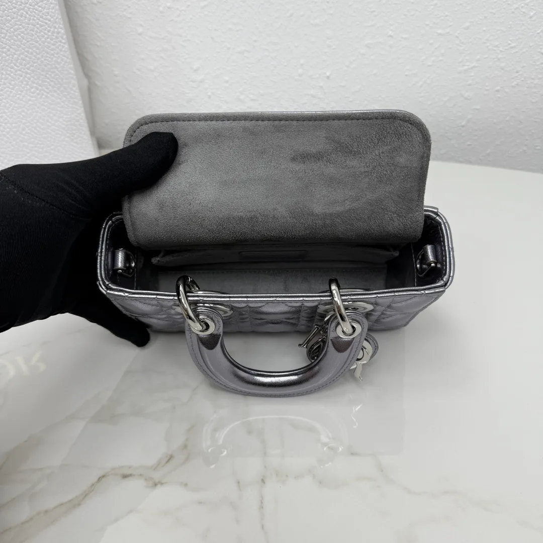 Классические Сумки Женские Christian Dior 18116437